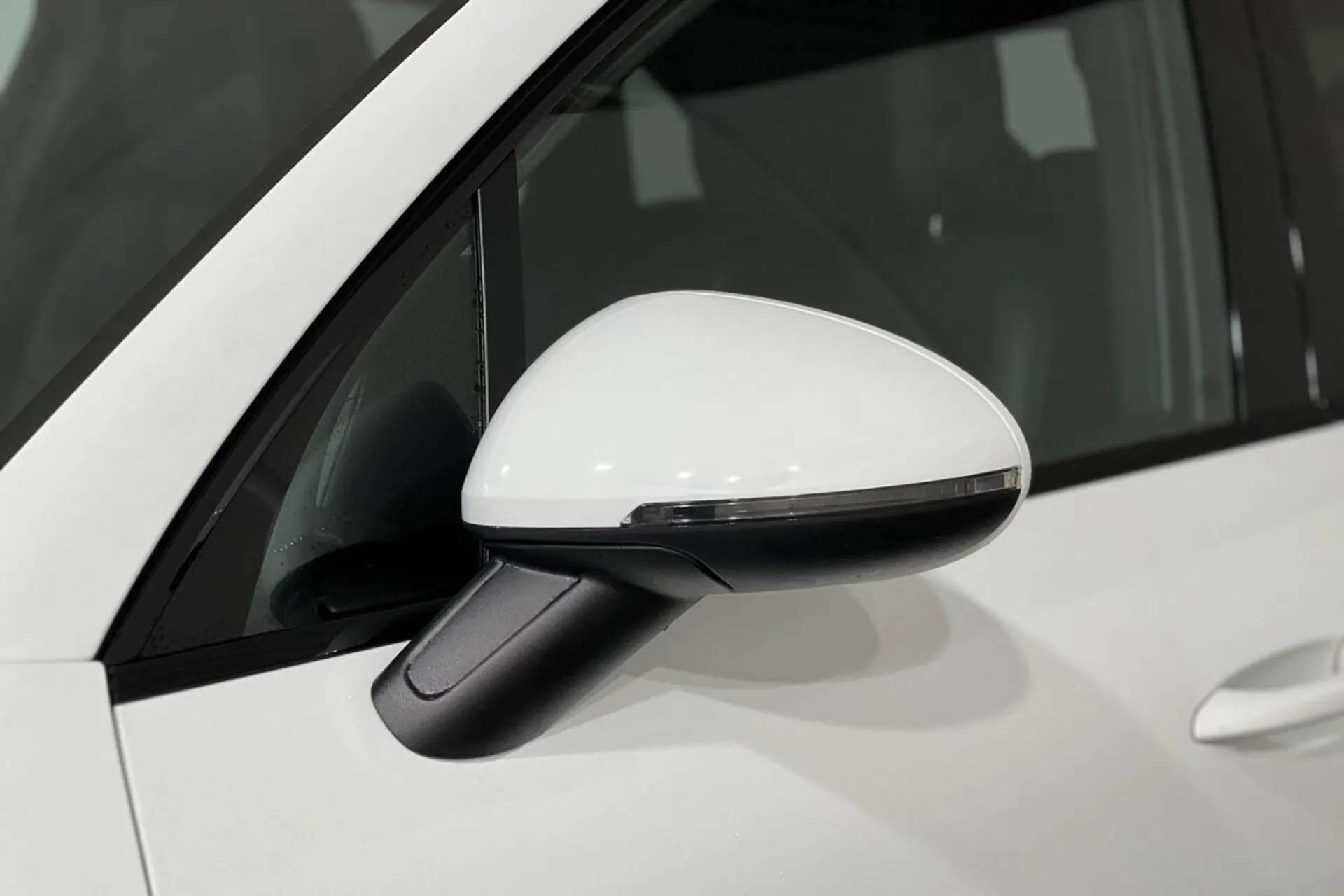 2018 PORSCHE MACAN 2018 PORSCHE MACAN