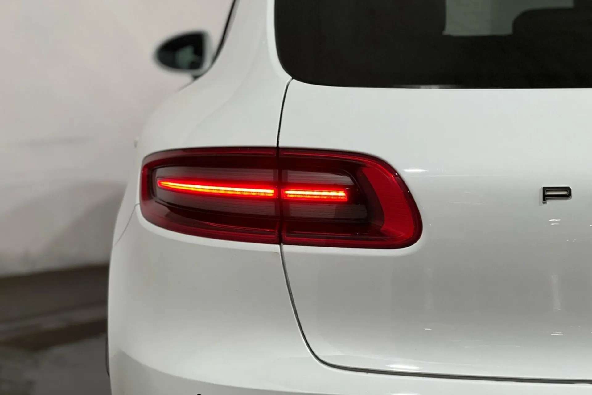 2018 PORSCHE MACAN 2018 PORSCHE MACAN