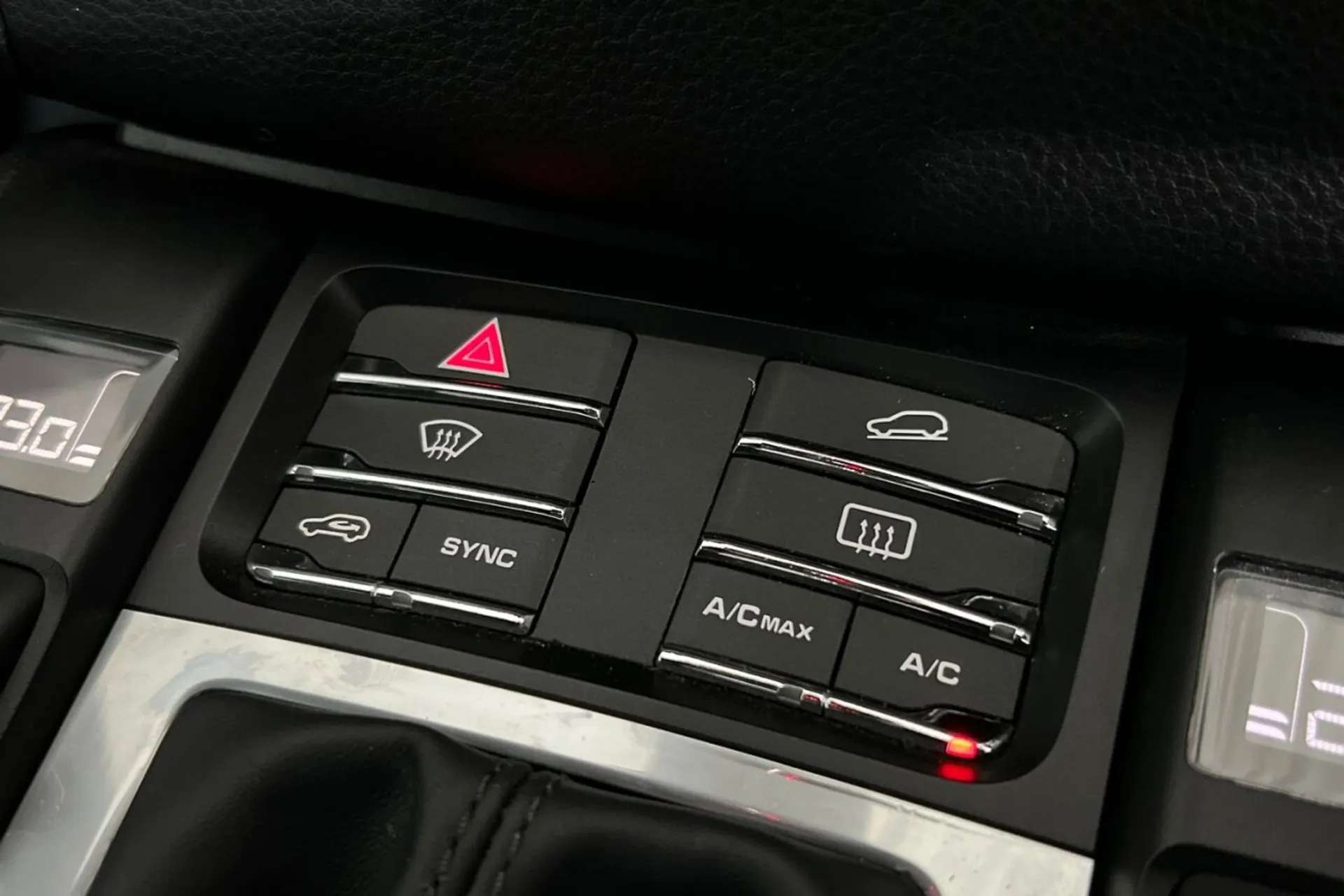 2018 PORSCHE MACAN 2018 PORSCHE MACAN