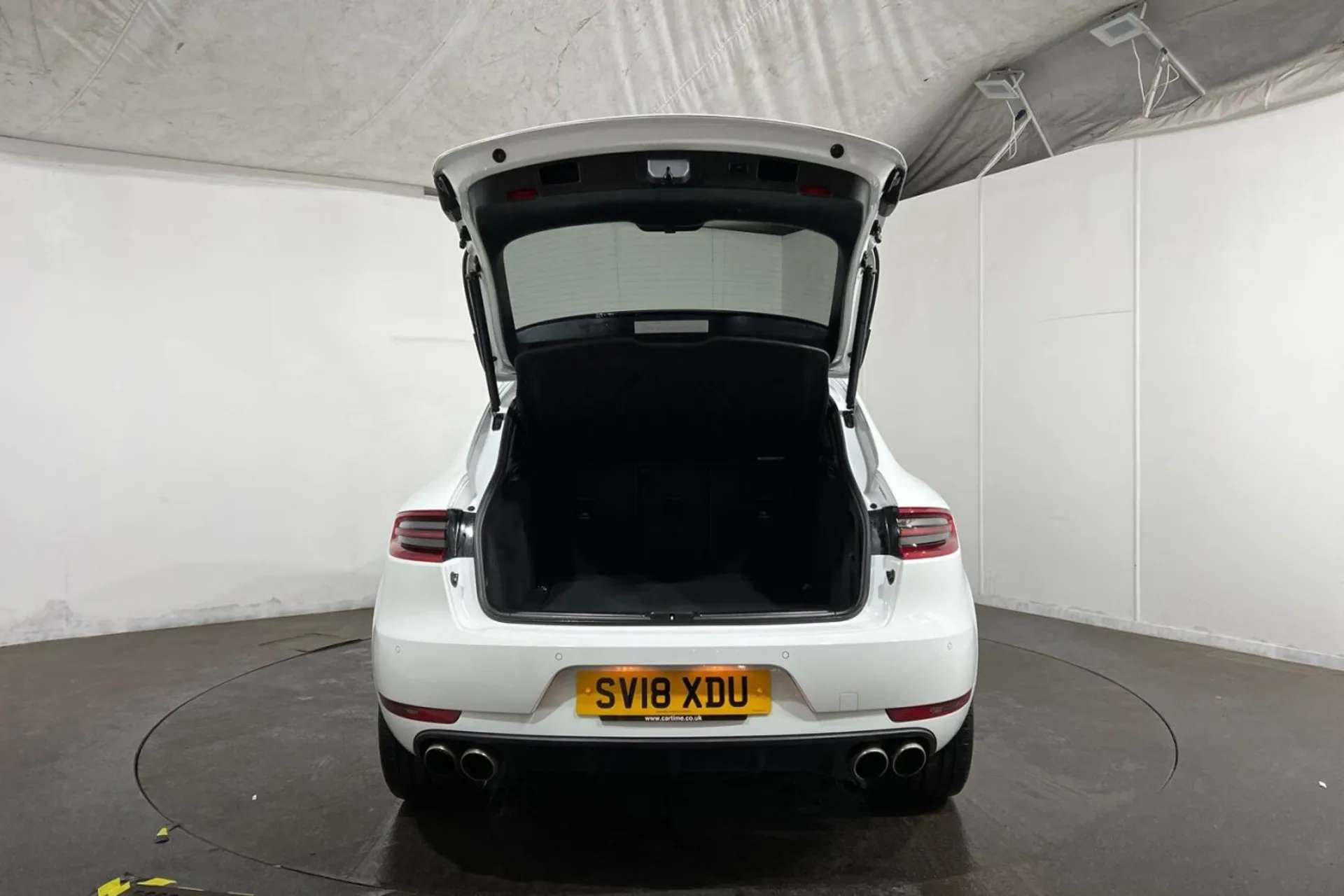 2018 PORSCHE MACAN 2018 PORSCHE MACAN