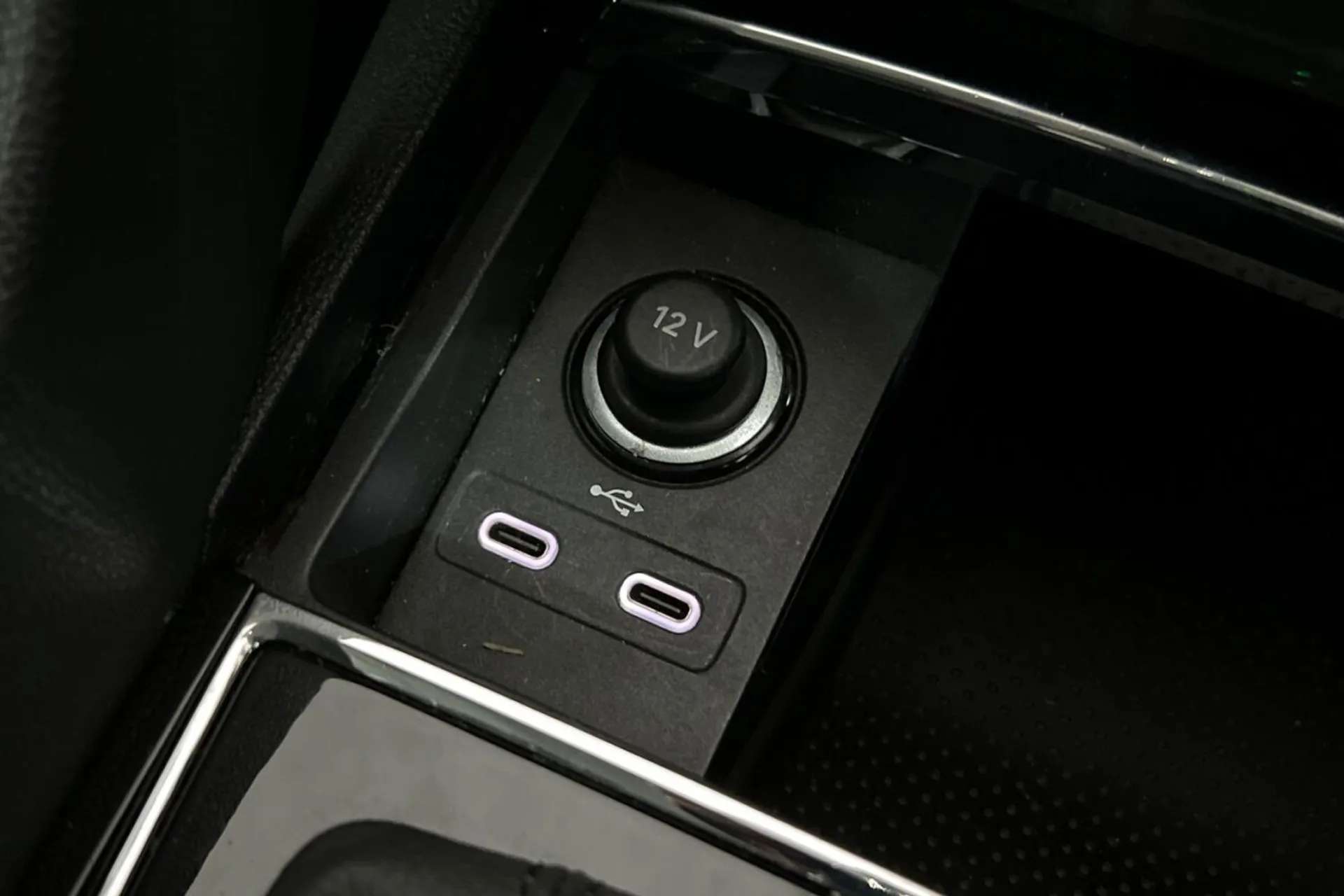 2021 SKODA KAROQ 2021 SKODA KAROQ