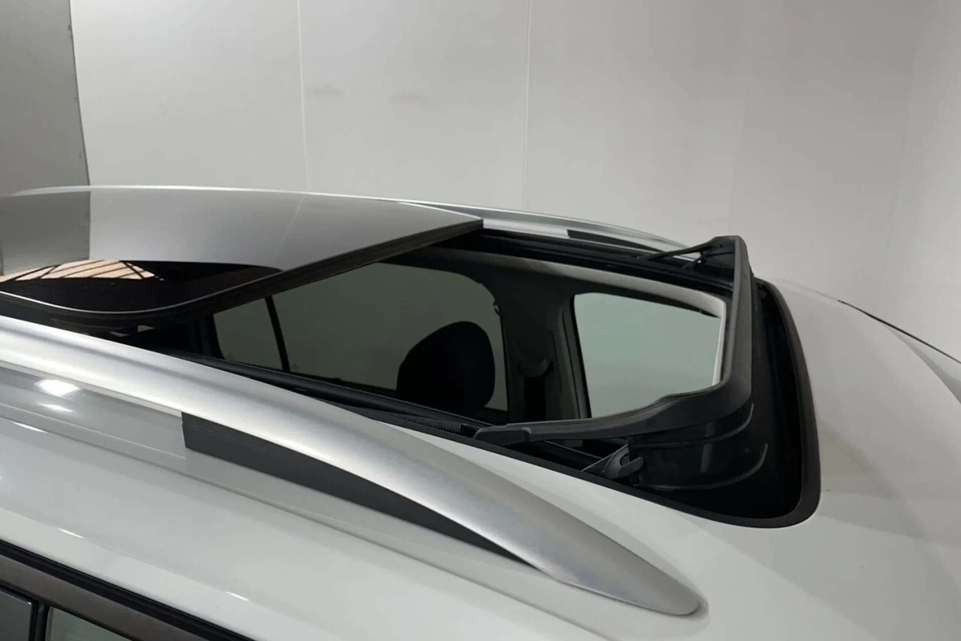 2020 VOLKSWAGEN TOURAN 2020 VOLKSWAGEN TOURAN