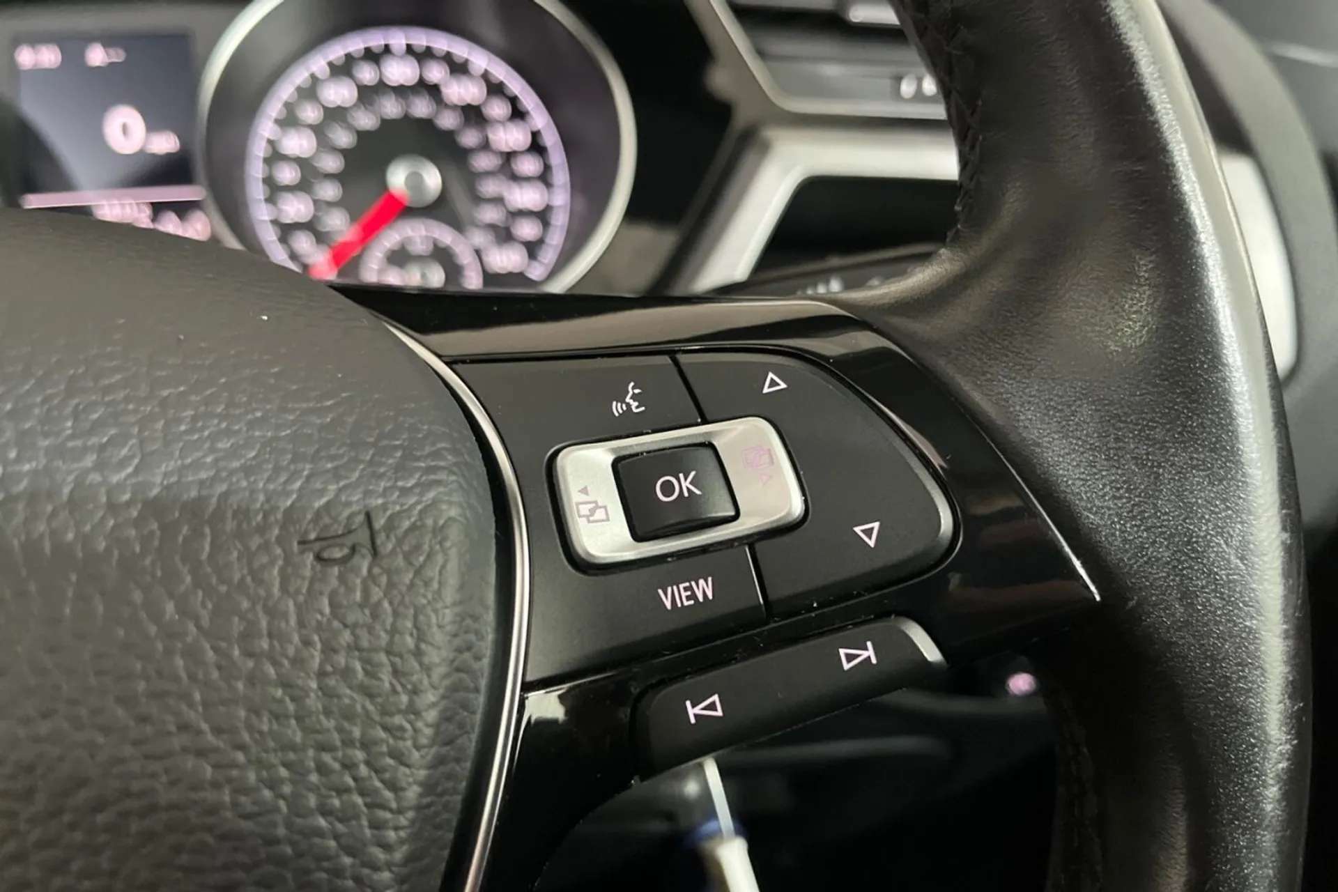 2020 VOLKSWAGEN TOURAN 2020 VOLKSWAGEN TOURAN