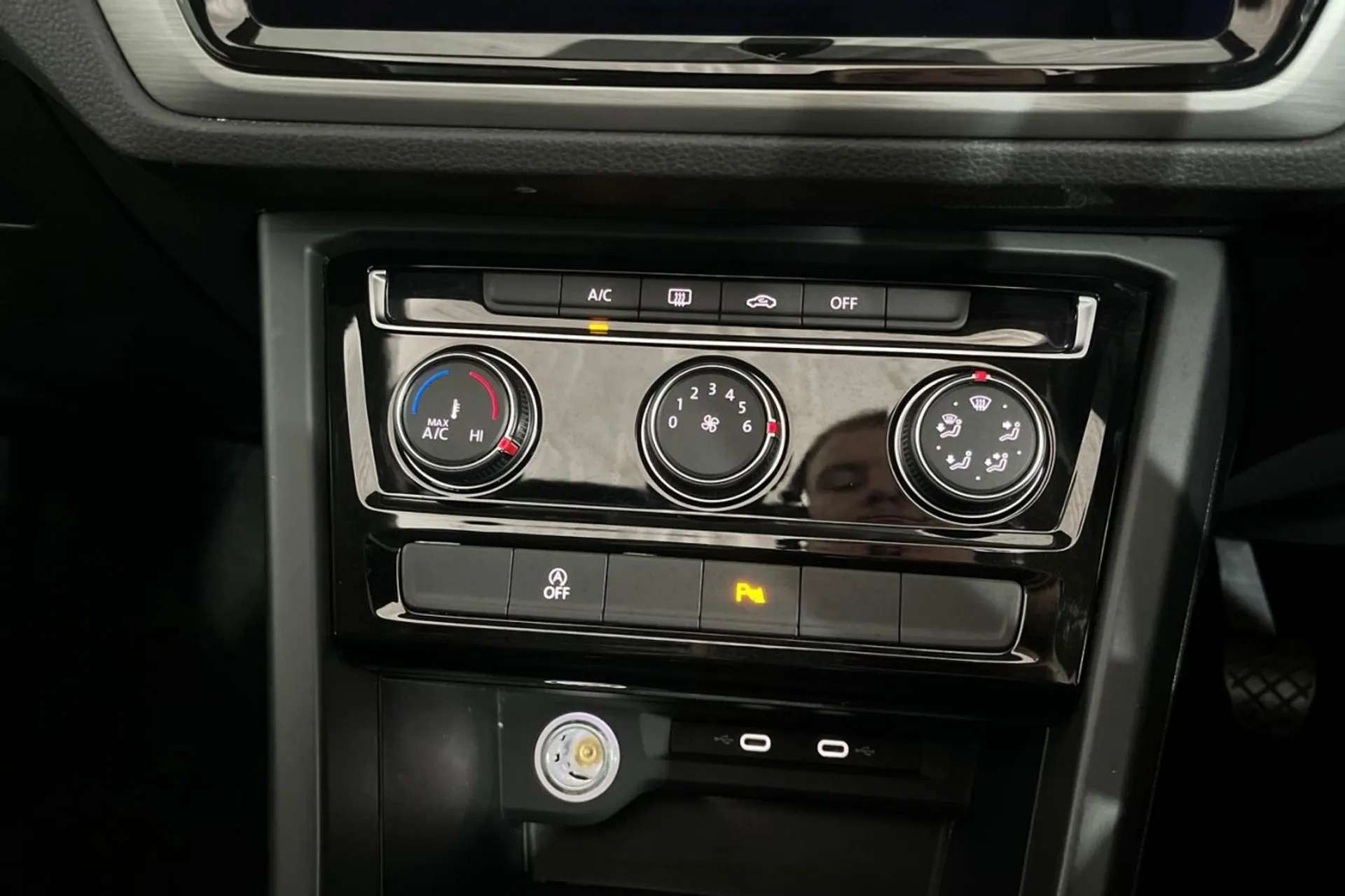 2020 VOLKSWAGEN TOURAN 2020 VOLKSWAGEN TOURAN