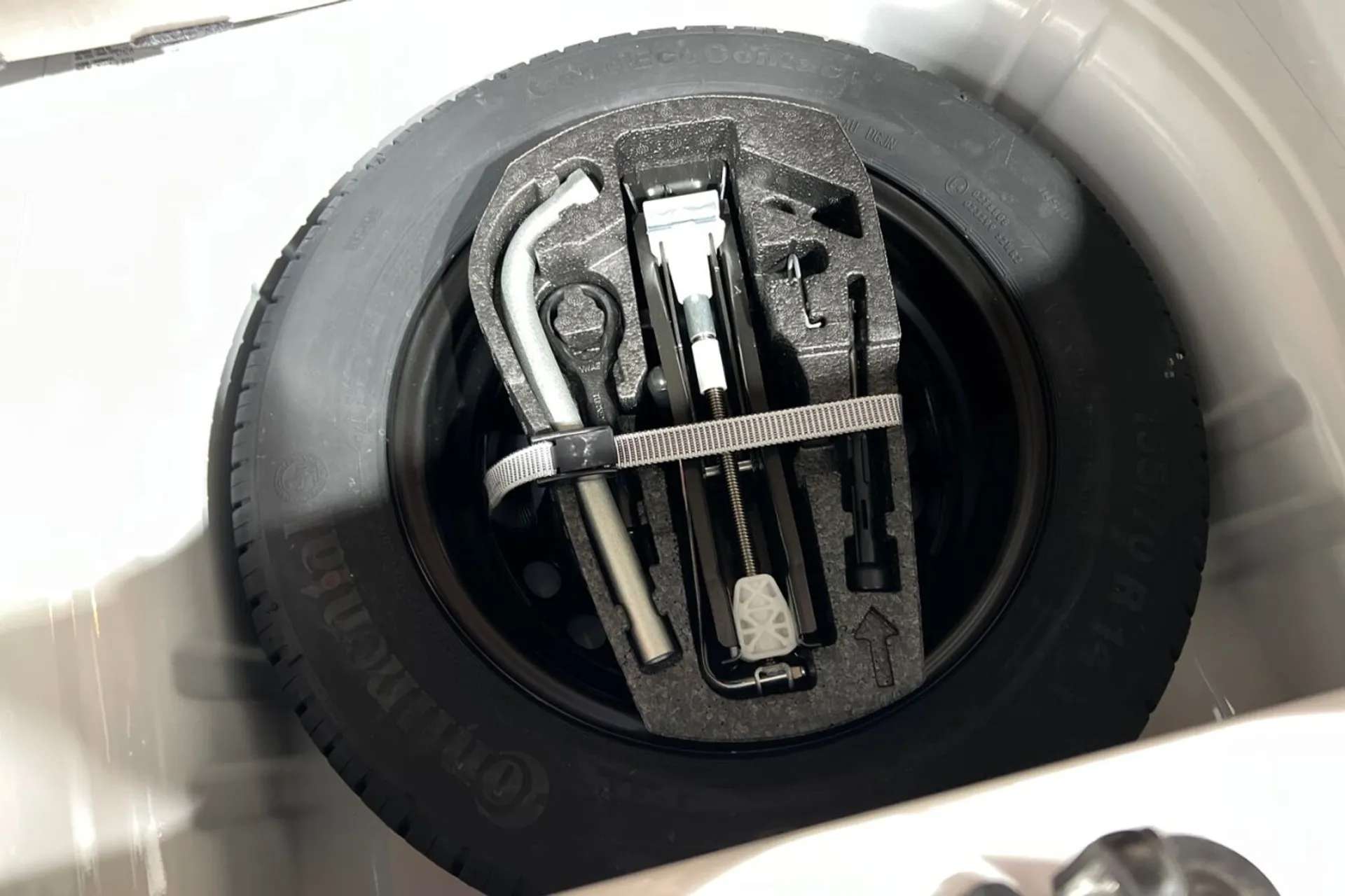 2017 VOLKSWAGEN UP 2017 VOLKSWAGEN UP