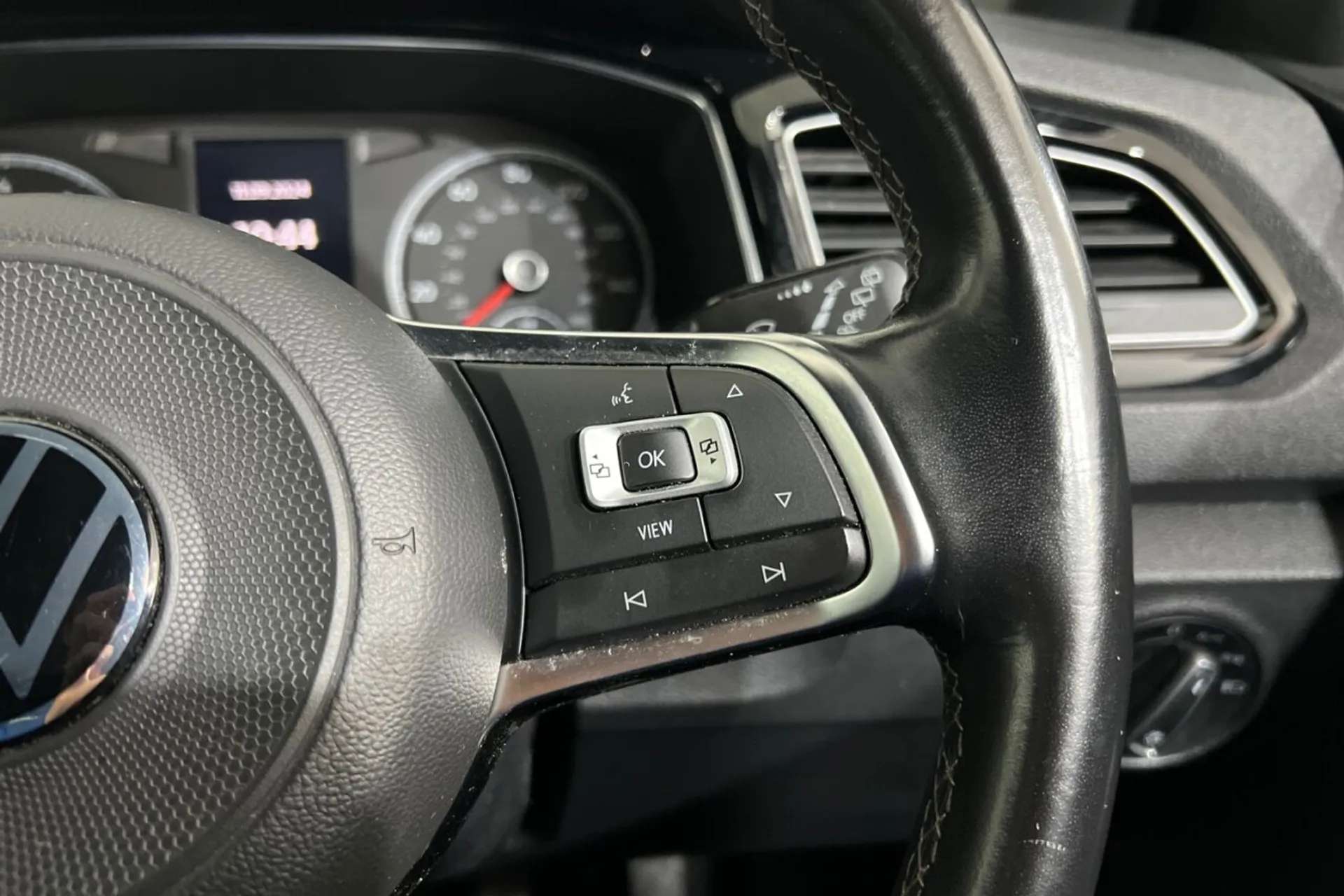 2020 VOLKSWAGEN T-ROC 2020 VOLKSWAGEN T-ROC