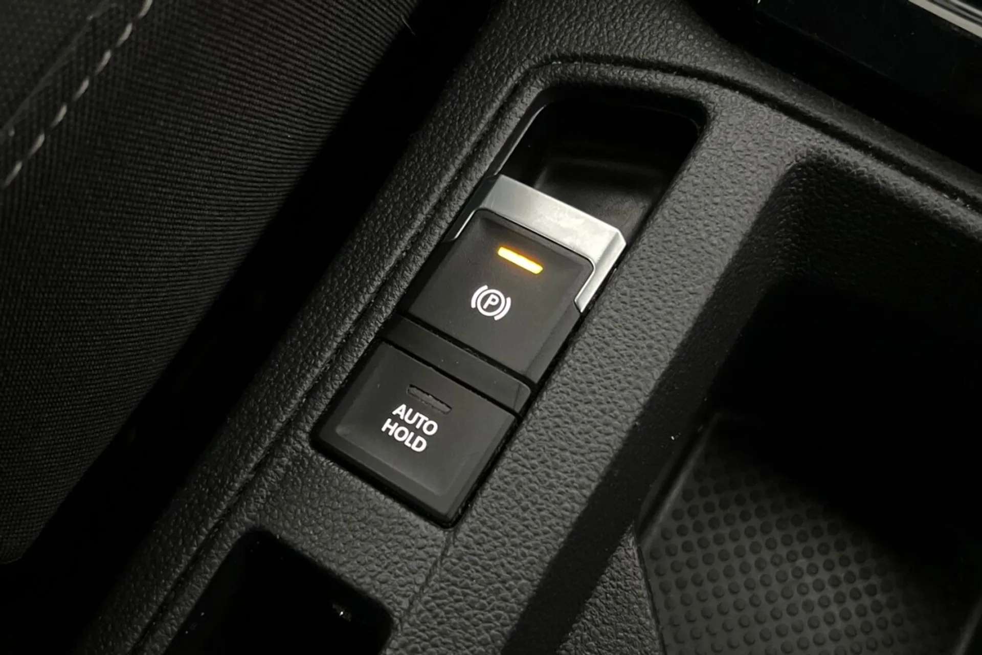 2020 VOLKSWAGEN T-ROC 2020 VOLKSWAGEN T-ROC