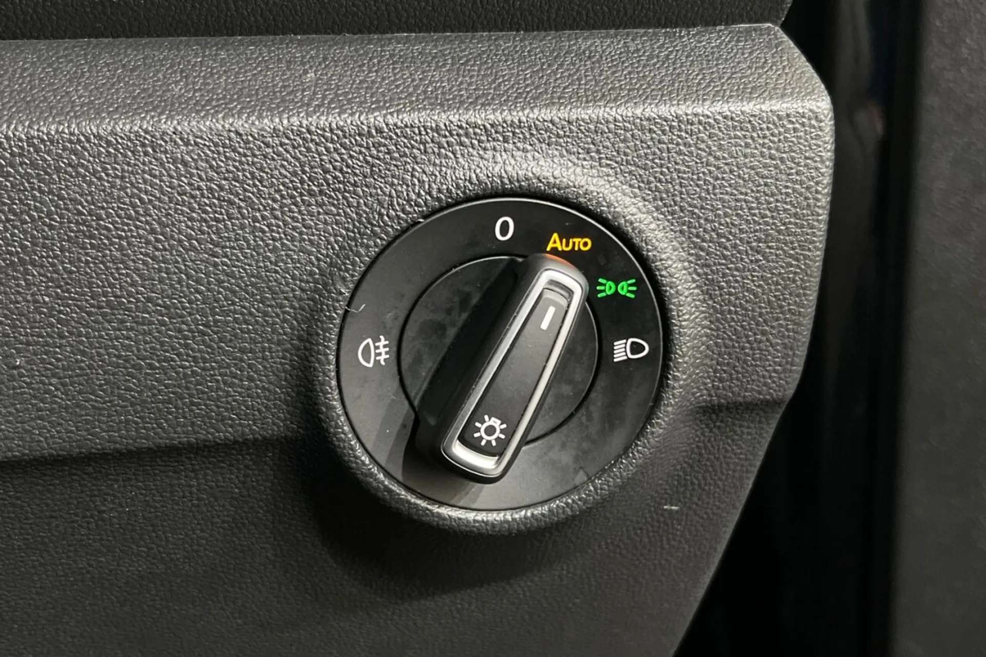 2020 VOLKSWAGEN T-ROC 2020 VOLKSWAGEN T-ROC