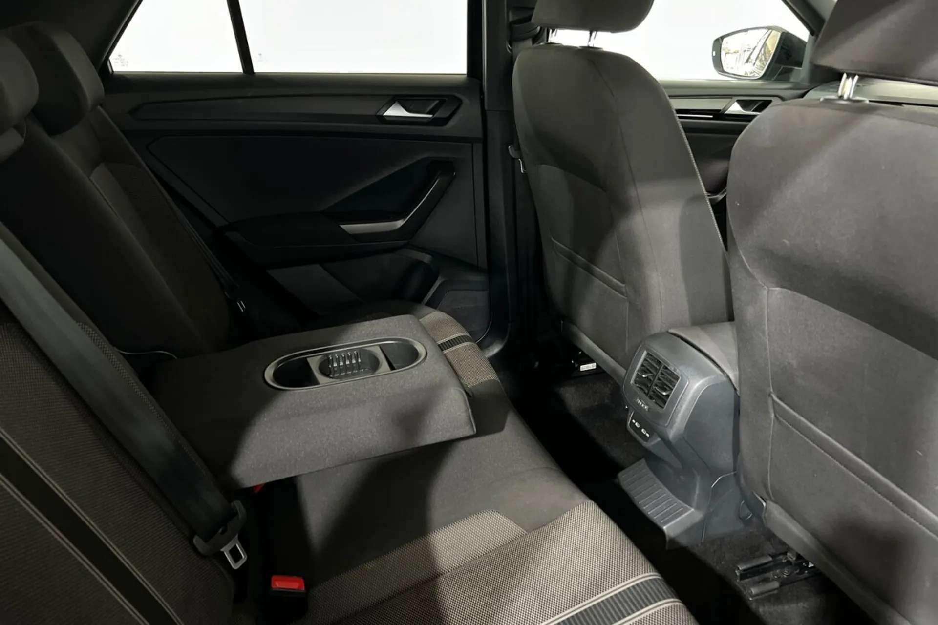 2020 VOLKSWAGEN T-ROC 2020 VOLKSWAGEN T-ROC