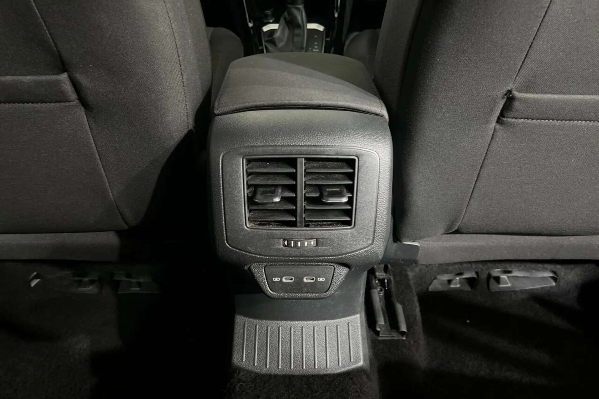 2020 VOLKSWAGEN T-ROC 2020 VOLKSWAGEN T-ROC