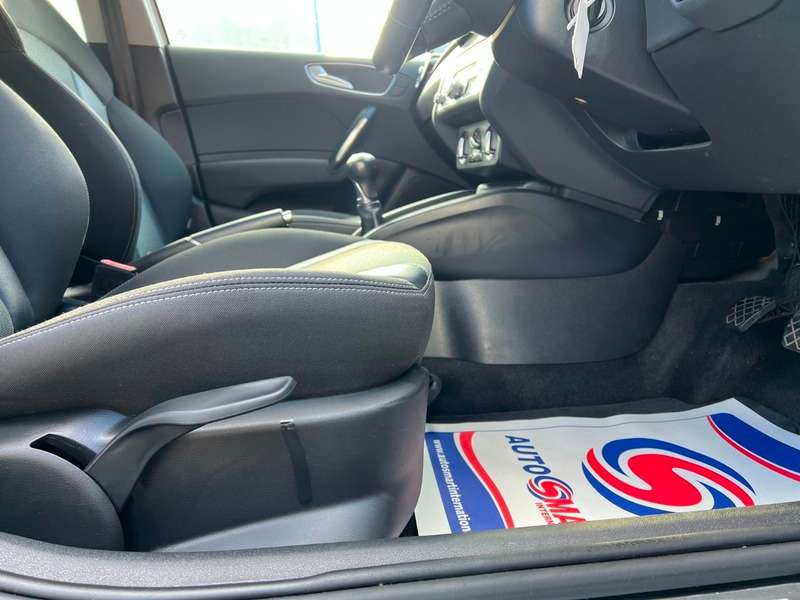 2015 AUDI A1 2015 AUDI A1