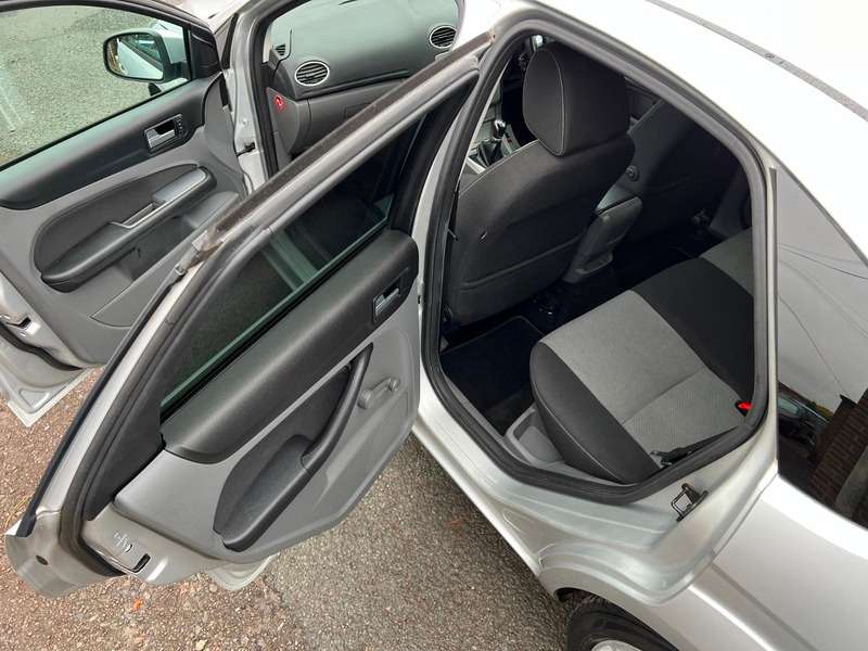 2010 FORD FOCUS 2010 FORD FOCUS