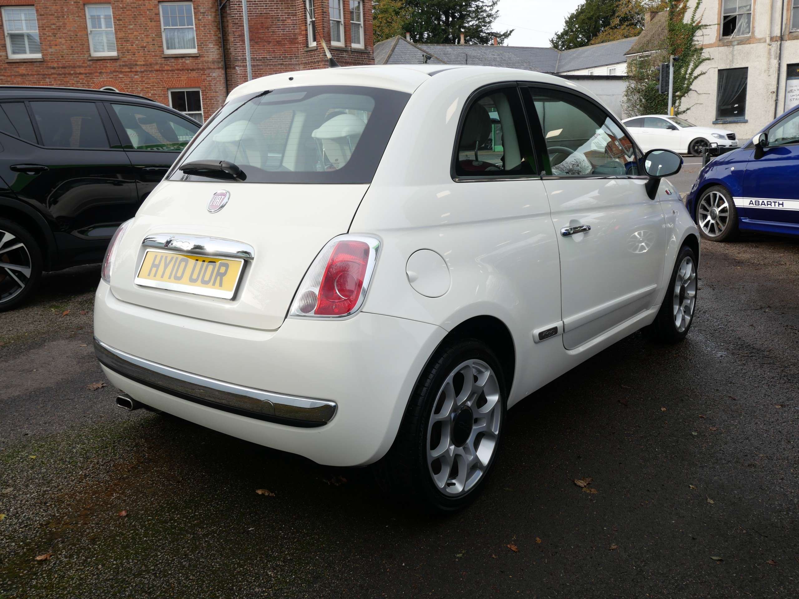 2010 FIAT 500 2010 FIAT 500
