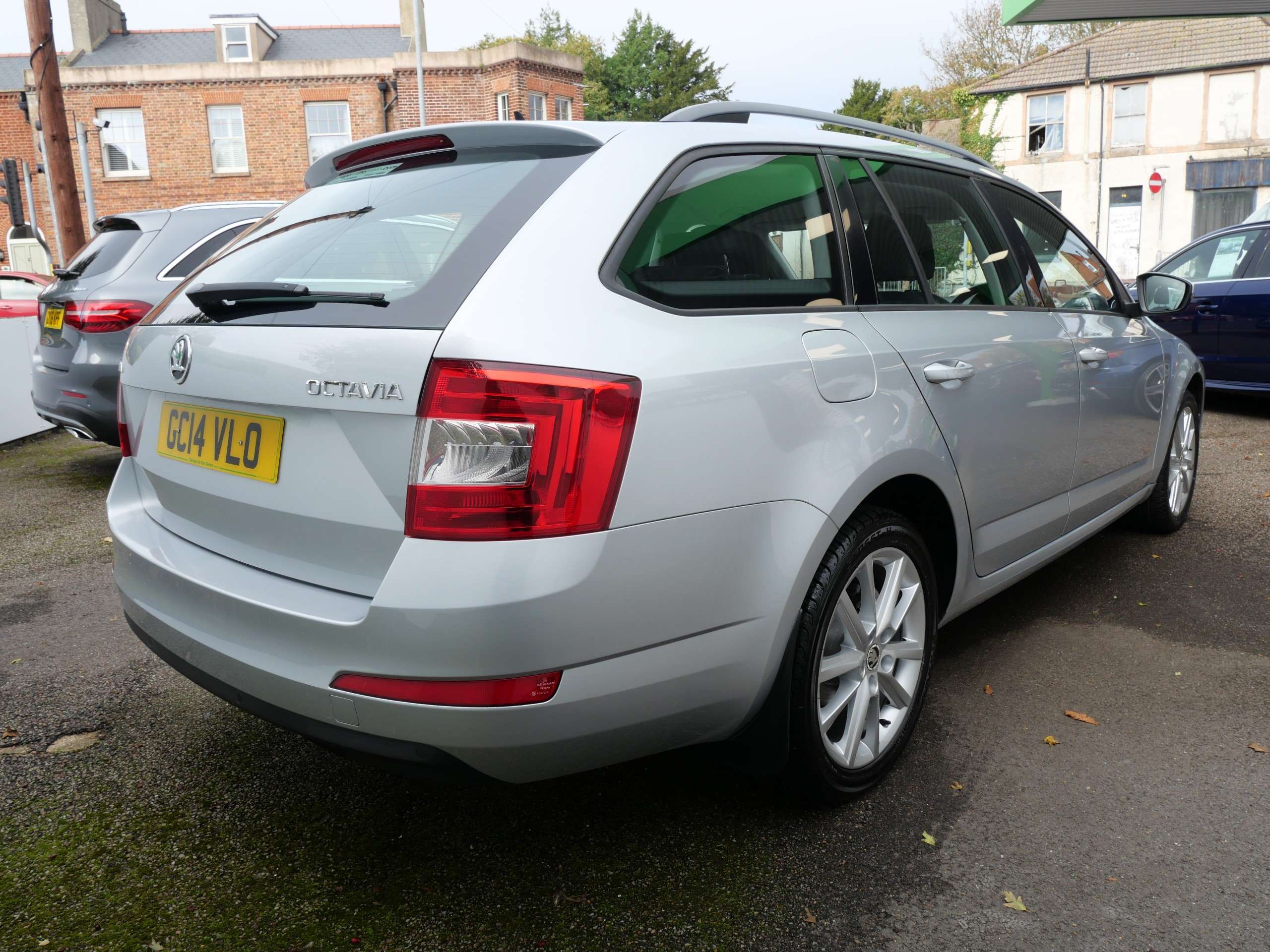 2014 SKODA OCTAVIA 2014 SKODA OCTAVIA