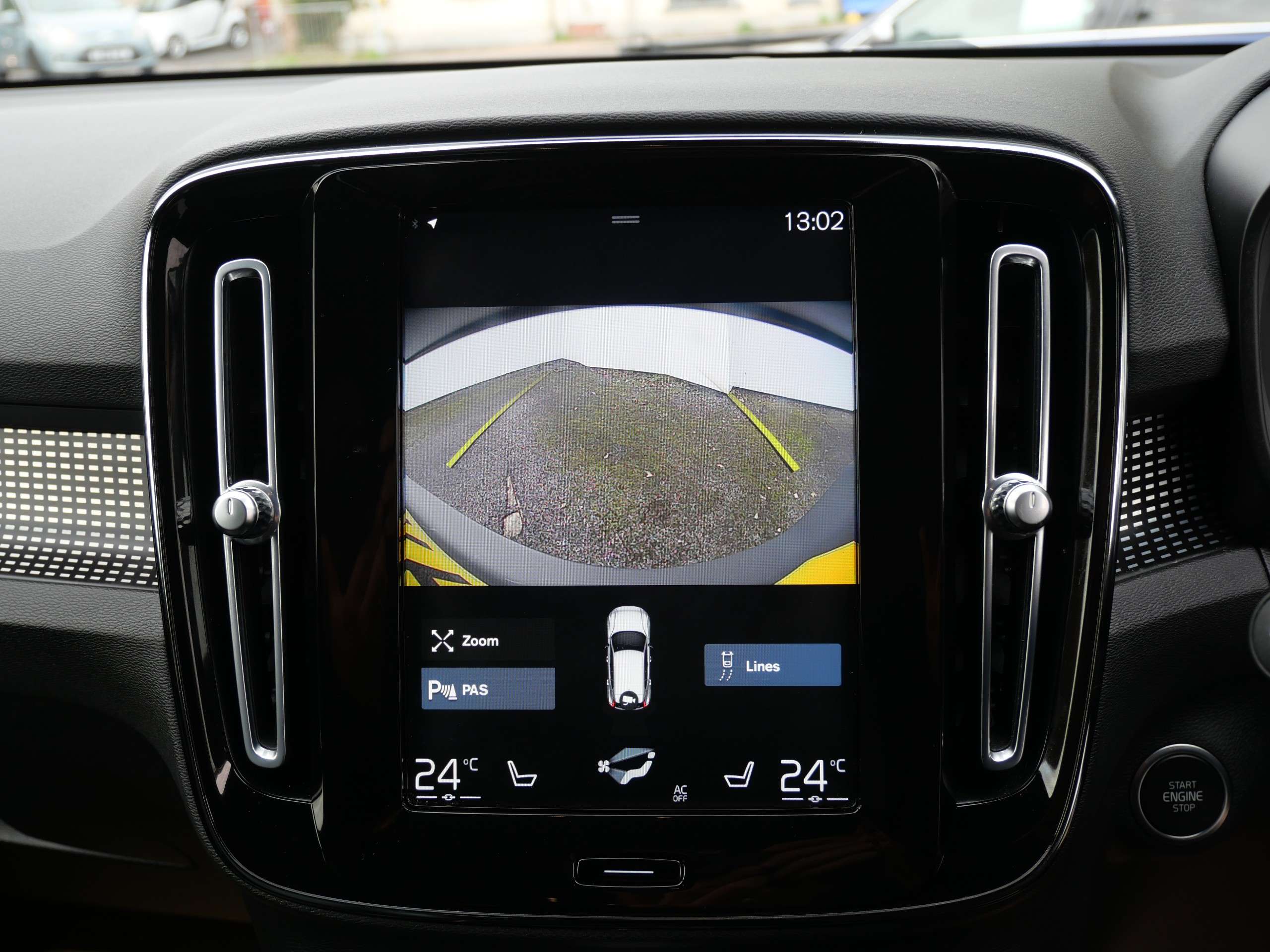 2021 VOLVO XC40 2021 VOLVO XC40