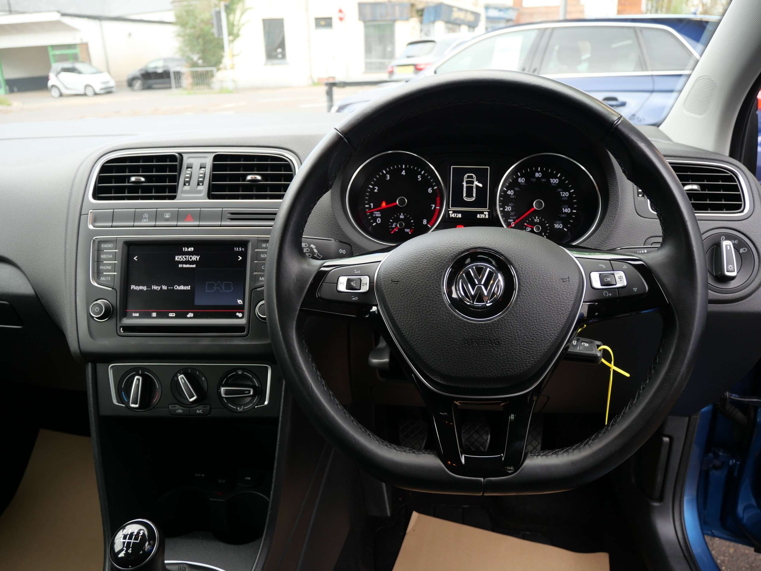 2015 VOLKSWAGEN POLO 2015 VOLKSWAGEN POLO