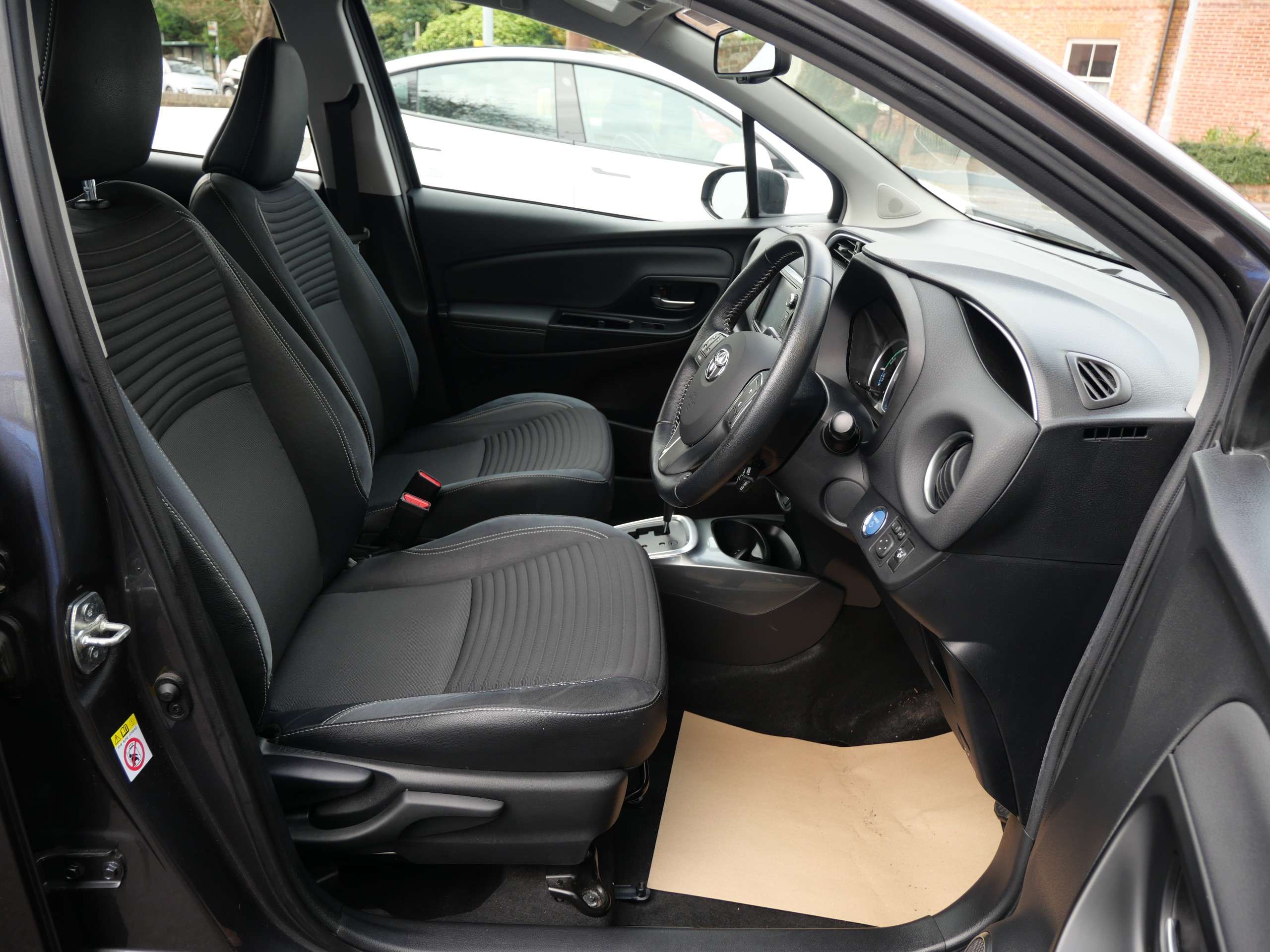 2015 TOYOTA YARIS 2015 TOYOTA YARIS