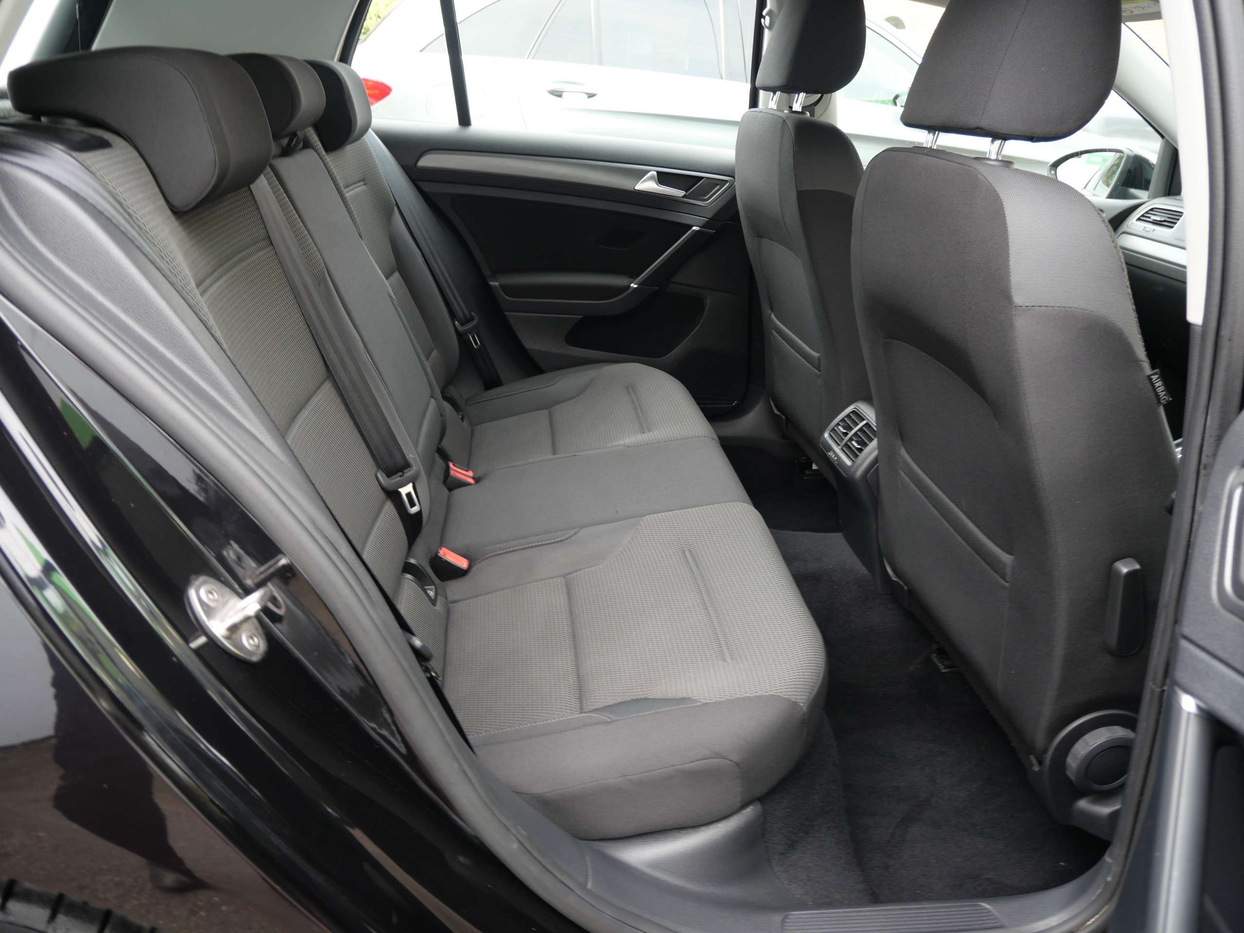 2017 VOLKSWAGEN GOLF 2017 VOLKSWAGEN GOLF