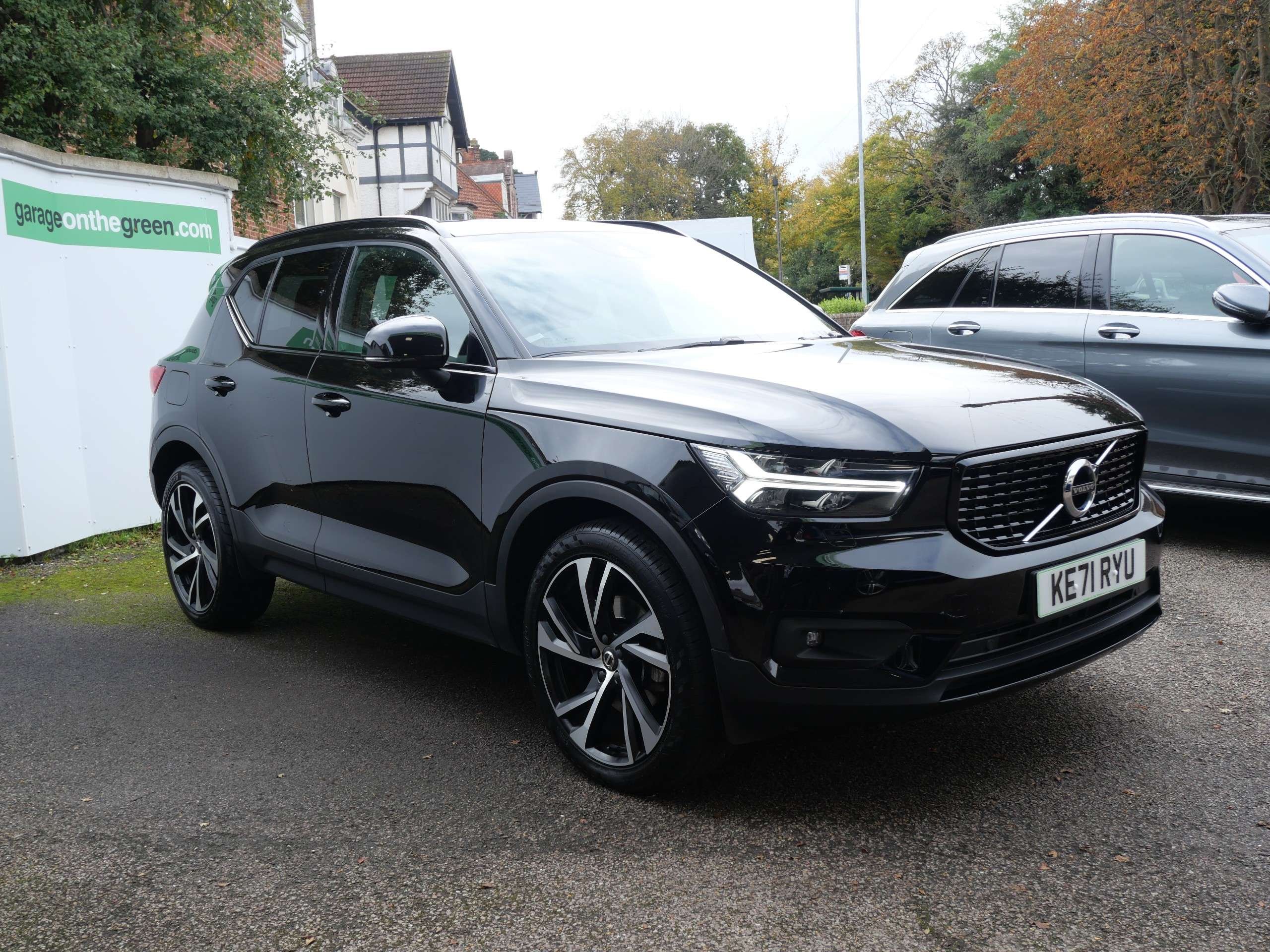 2021 VOLVO XC40 2021 VOLVO XC40
