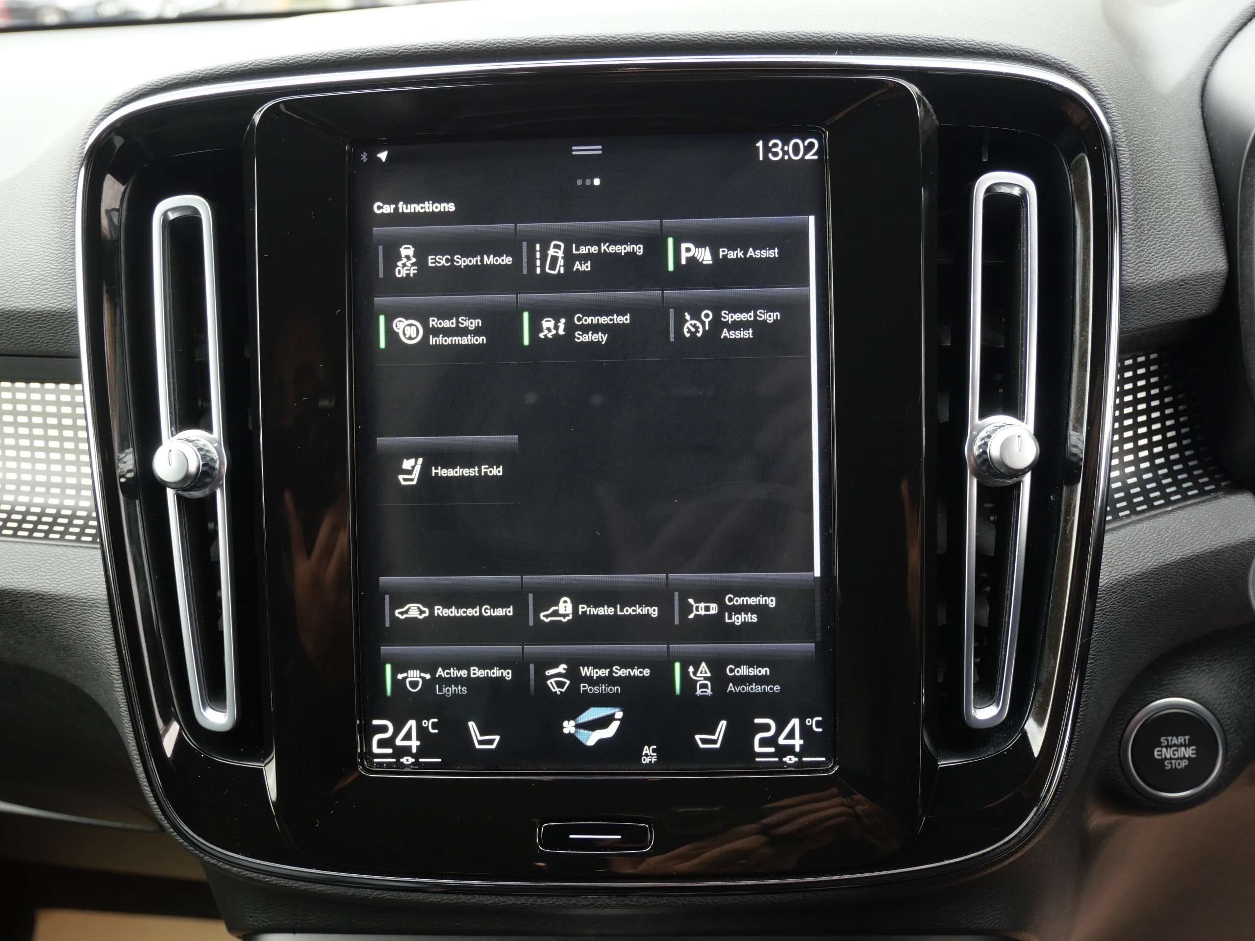 2021 VOLVO XC40 2021 VOLVO XC40