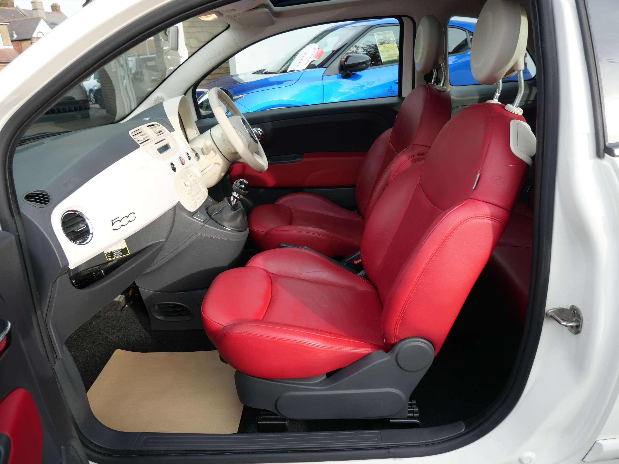 2010 FIAT 500 2010 FIAT 500