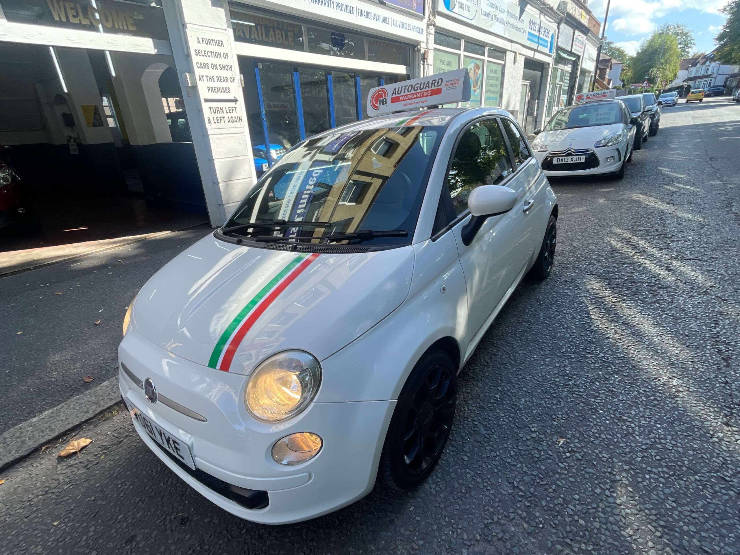 2011 FIAT 500 2011 FIAT 500