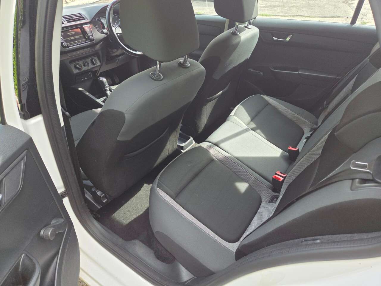 2015 SKODA FABIA 2015 SKODA FABIA