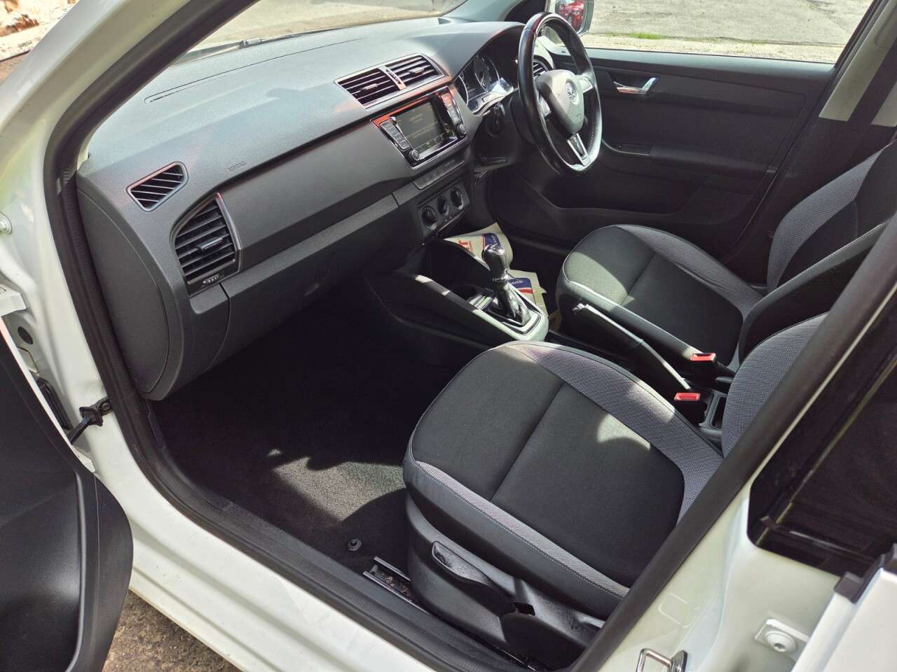 2015 SKODA FABIA 2015 SKODA FABIA