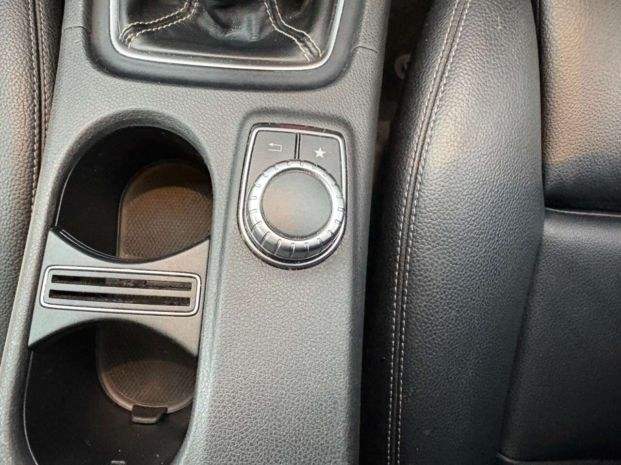 2015 MERCEDES-BENZ GLA CLASS 2015 MERCEDES-BENZ GLA CLASS