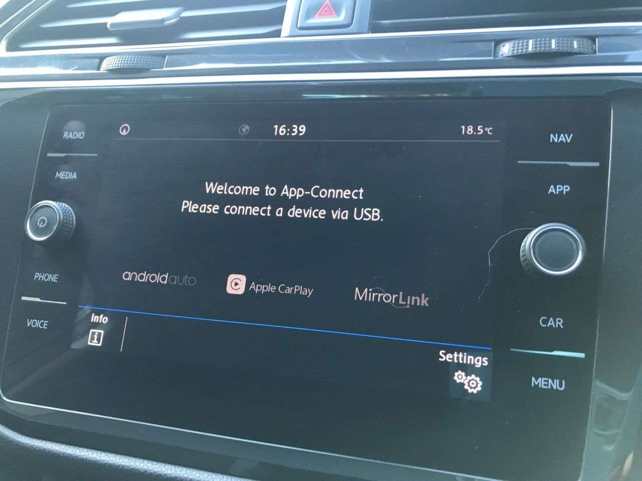 2020 VOLKSWAGEN TIGUAN 2020 VOLKSWAGEN TIGUAN