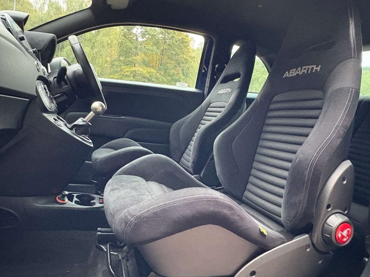 2017 ABARTH 595 2017 ABARTH 595