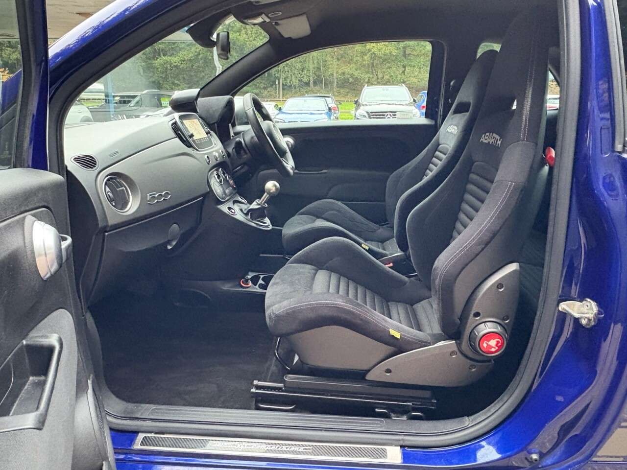 2017 ABARTH 595 2017 ABARTH 595