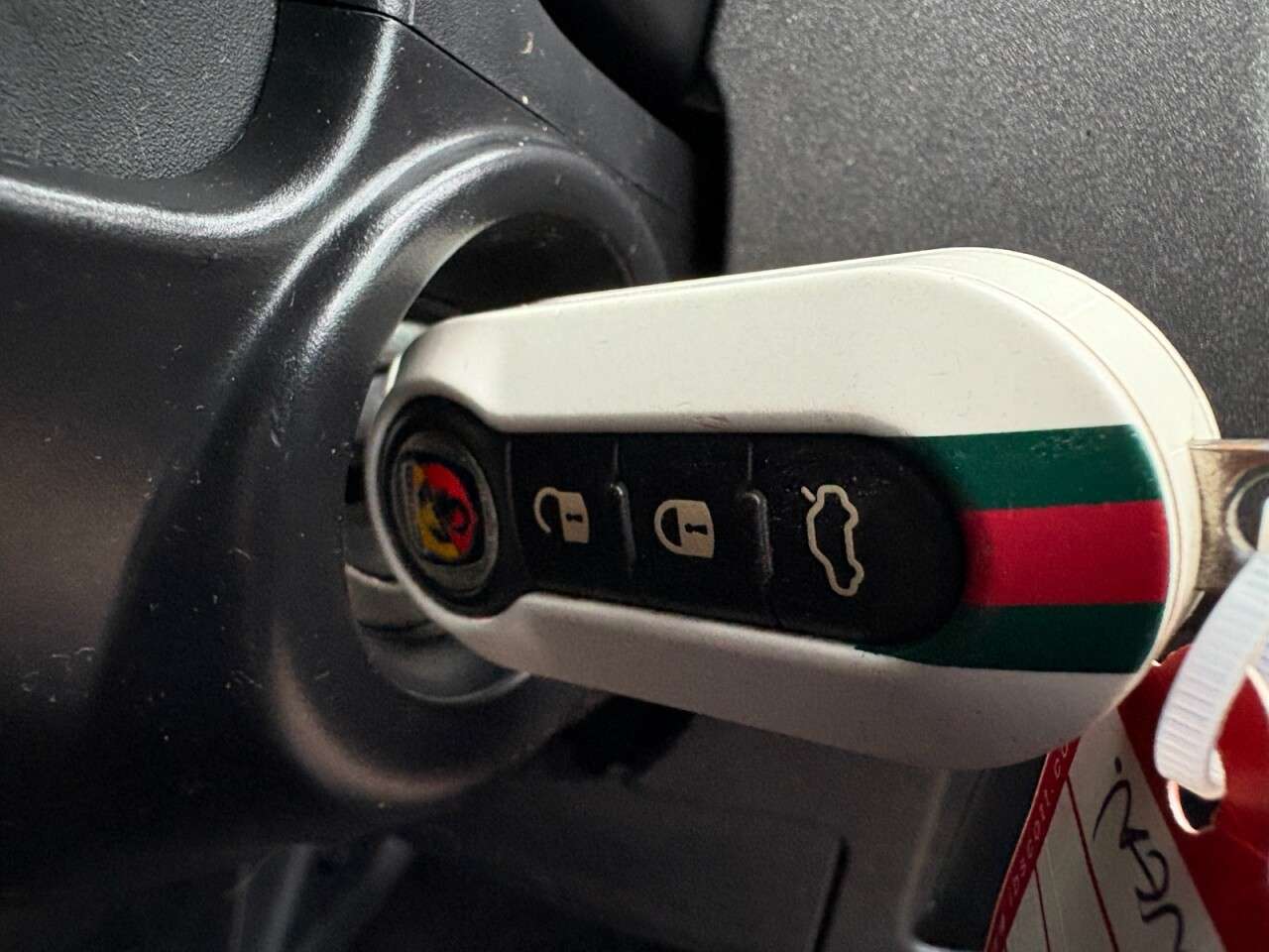 2017 ABARTH 595 2017 ABARTH 595