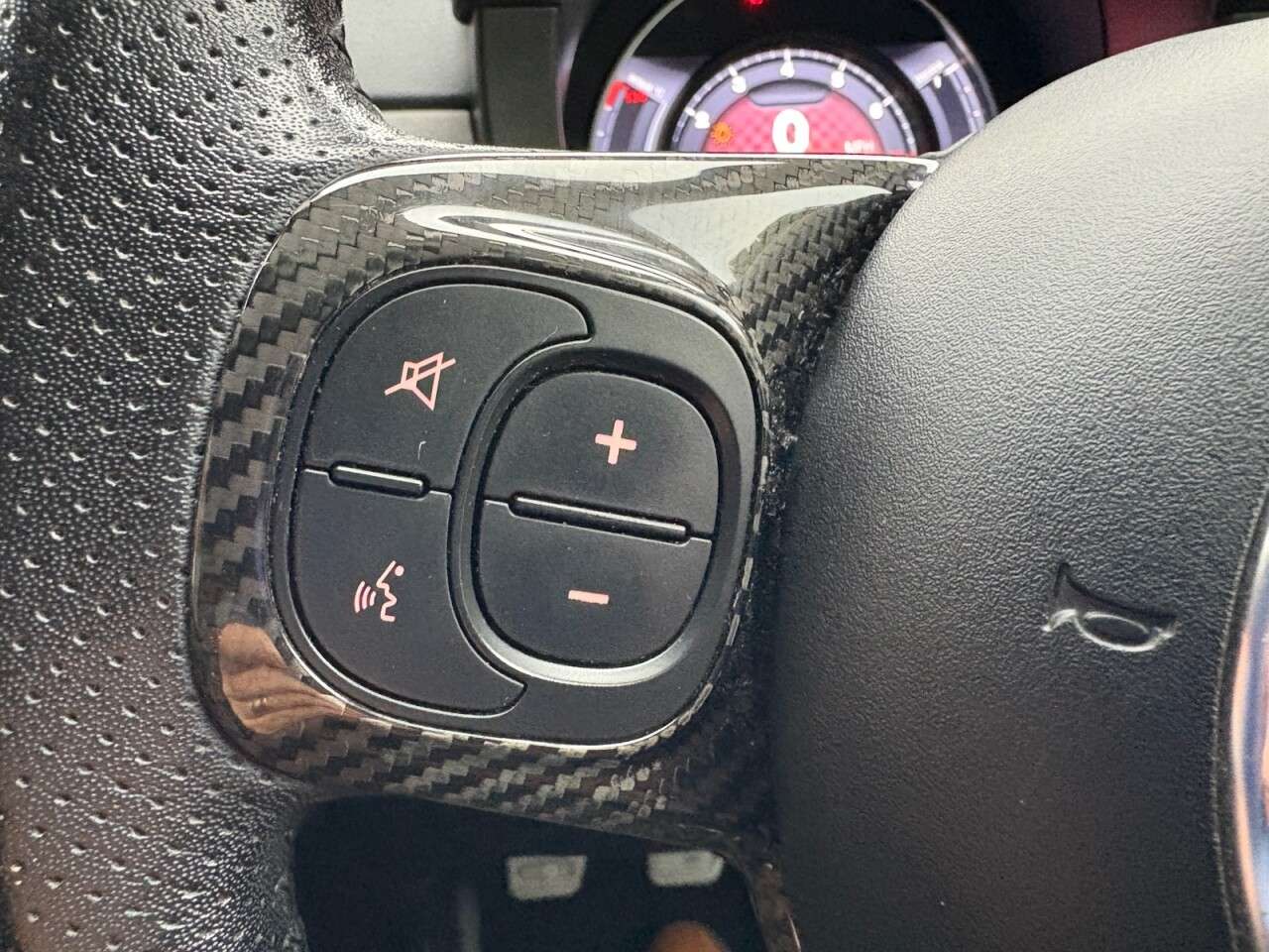 2017 ABARTH 595 2017 ABARTH 595