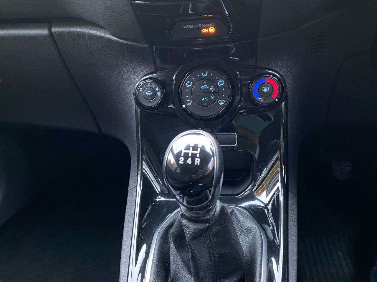 2013 FORD FIESTA 2013 FORD FIESTA