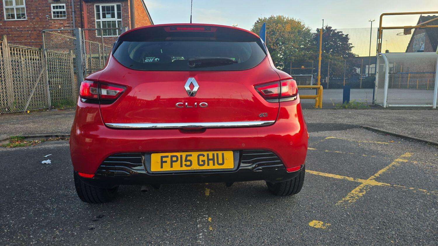 2015 RENAULT CLIO 2015 RENAULT CLIO