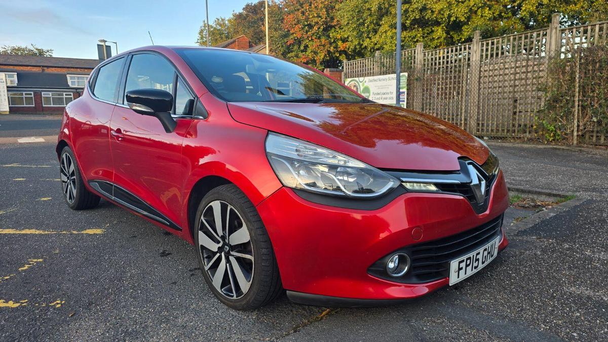 Check out this Renault Clio 2015 Diesel Manual