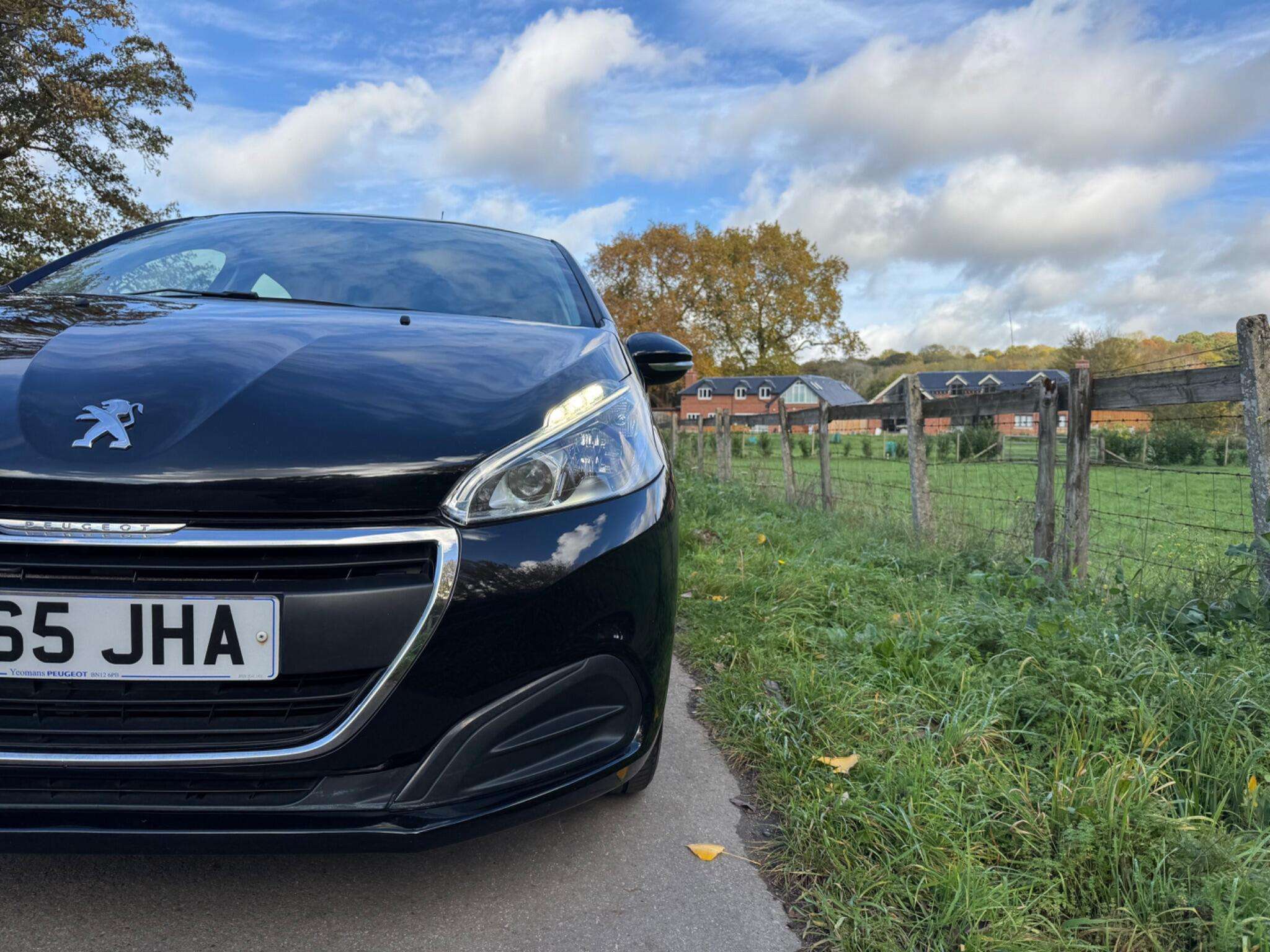 2016 PEUGEOT 208 2016 PEUGEOT 208