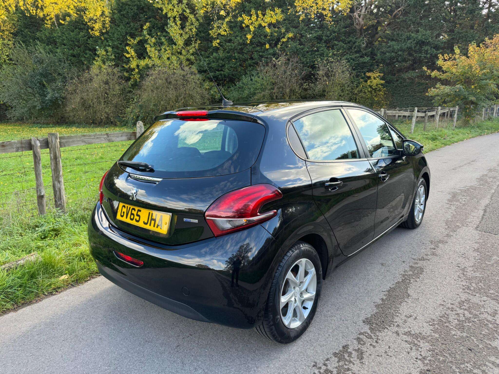 2016 PEUGEOT 208 2016 PEUGEOT 208