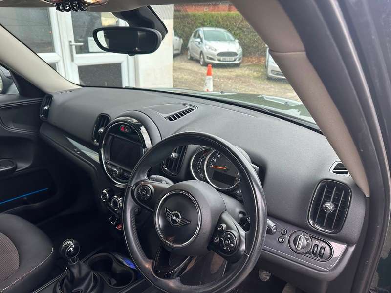 2018 MINI COUNTRYMAN 2018 MINI COUNTRYMAN