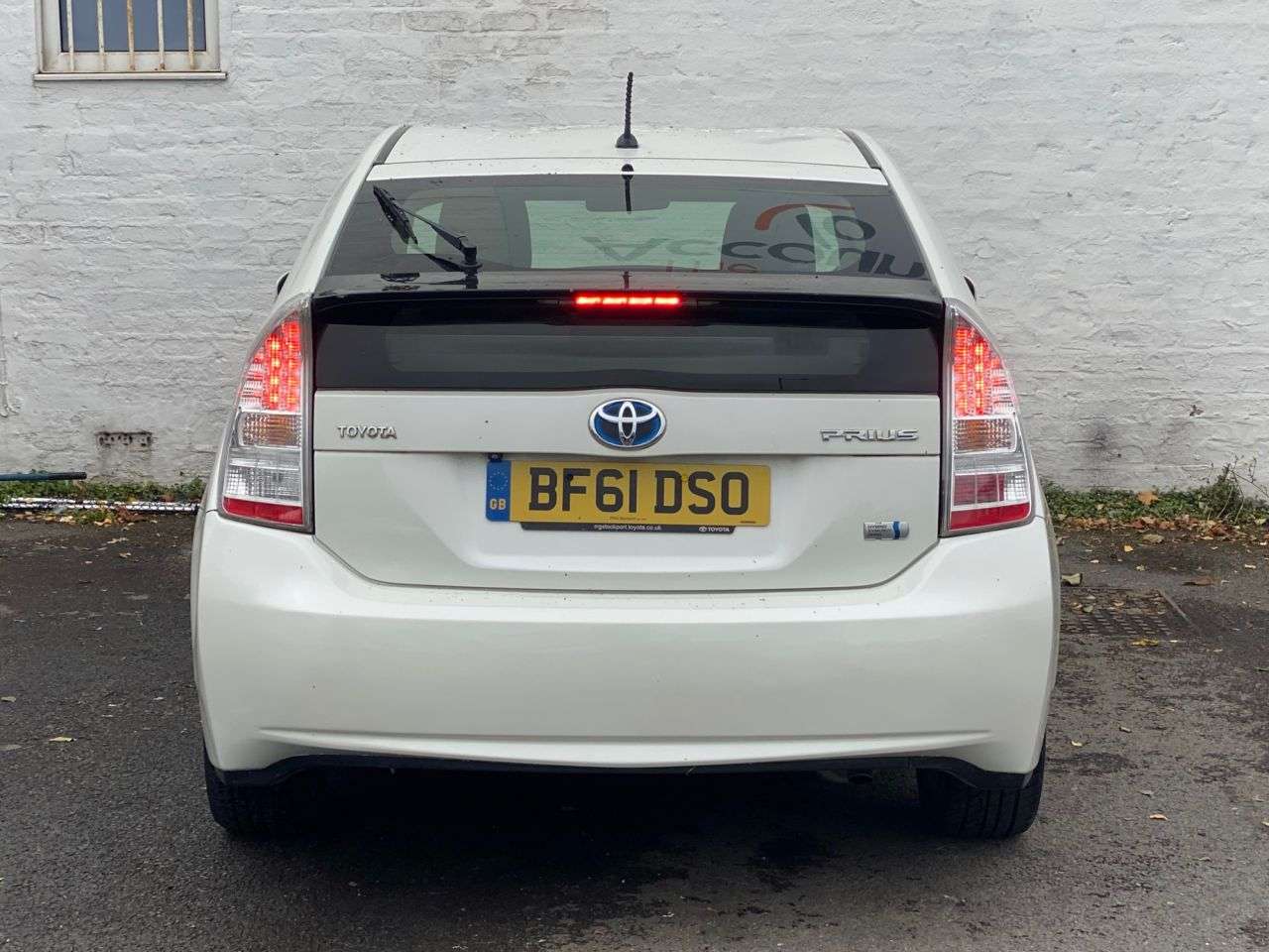 2011 TOYOTA PRIUS 2011 TOYOTA PRIUS