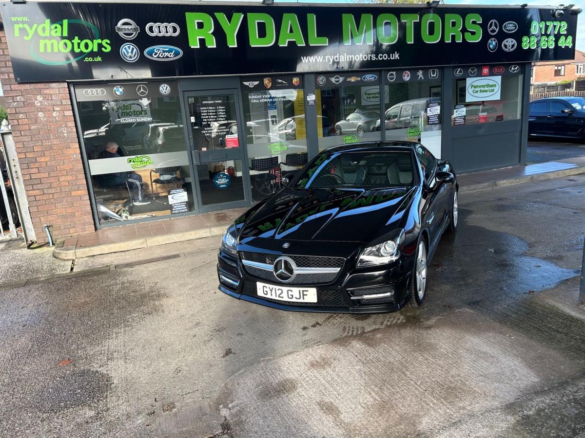 Check out this Mercedes-benz Slk 2012 Diesel Automatic