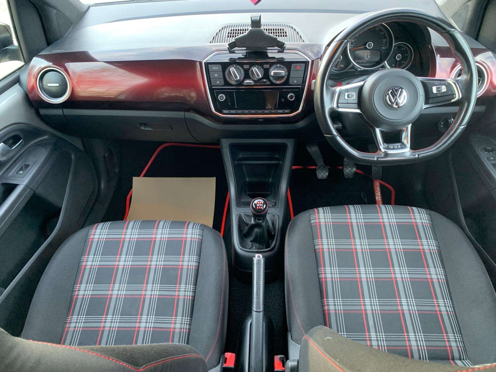 2019 VOLKSWAGEN UP! 2019 VOLKSWAGEN UP!