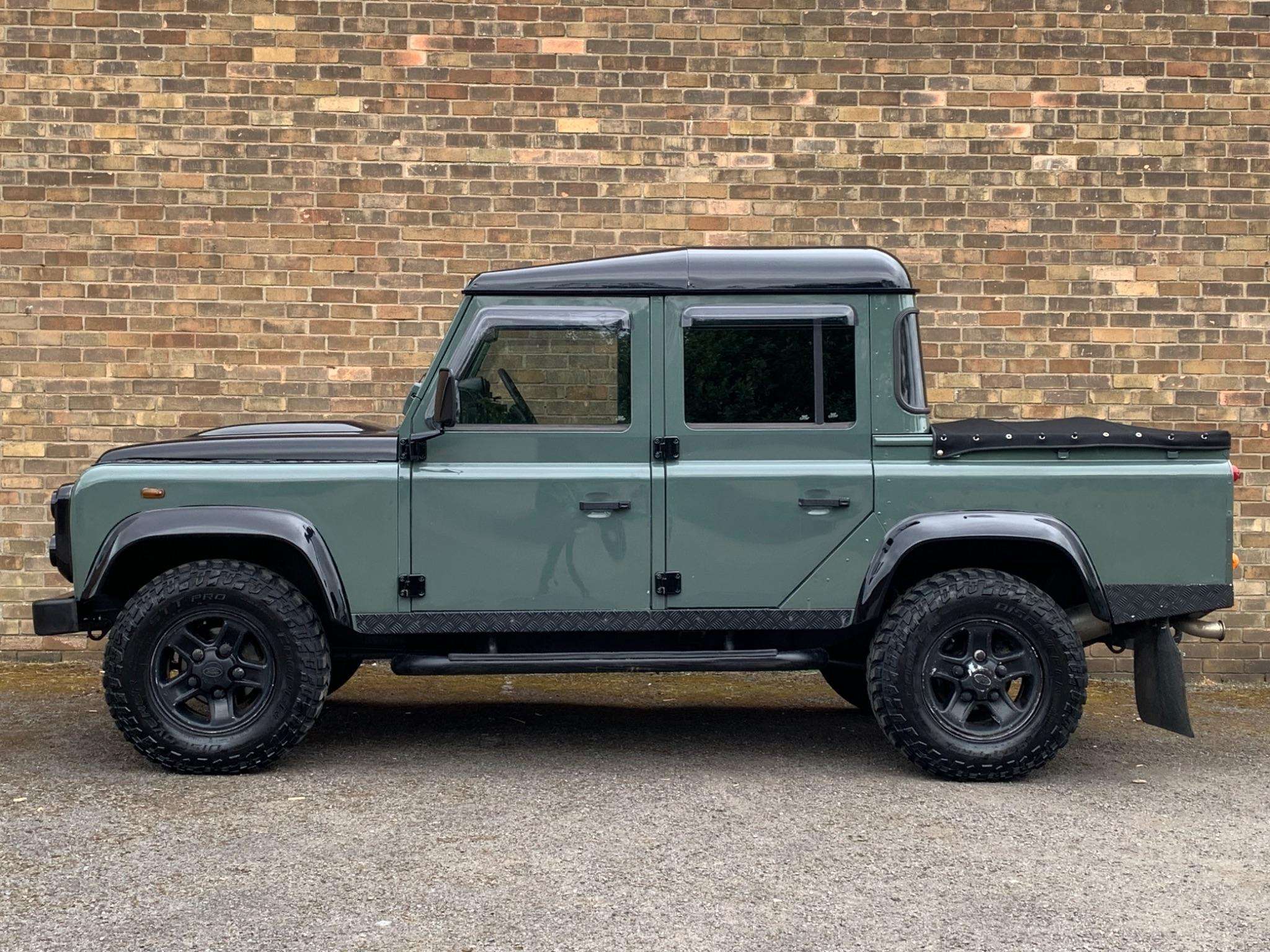 2010 LAND ROVER DEFENDER 110 2010 LAND ROVER DEFENDER 110