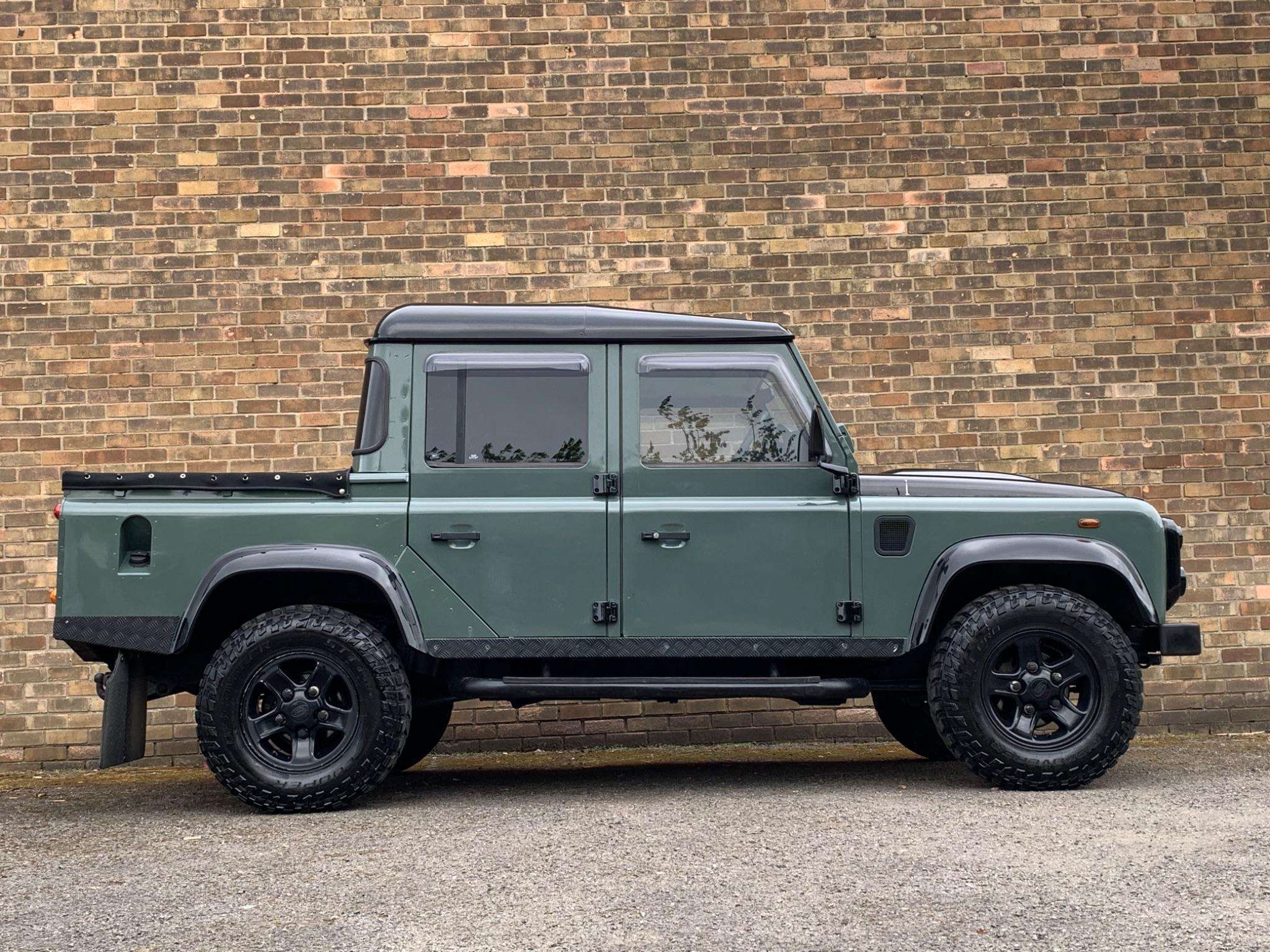 2010 LAND ROVER DEFENDER 110 2010 LAND ROVER DEFENDER 110