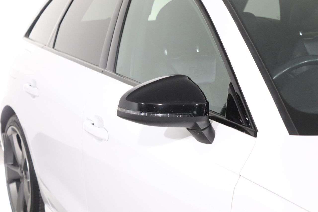 2021 AUDI A4 AVANT 2021 AUDI A4 AVANT