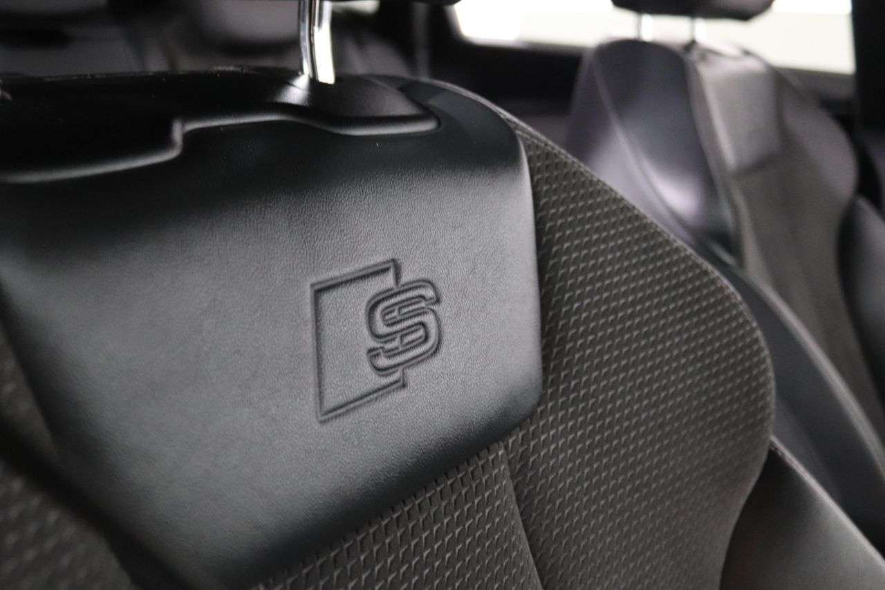 2021 AUDI A4 AVANT 2021 AUDI A4 AVANT