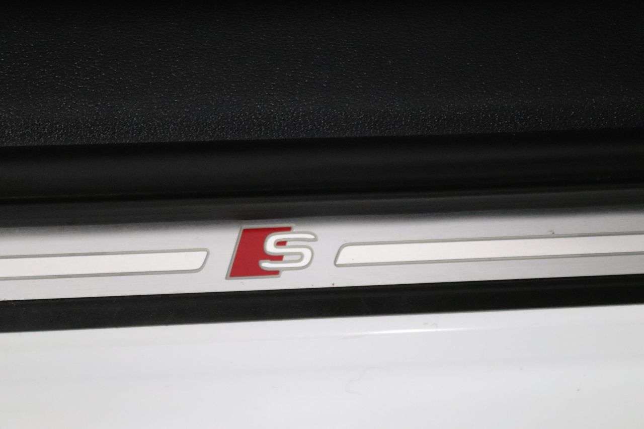 2021 AUDI A4 AVANT 2021 AUDI A4 AVANT