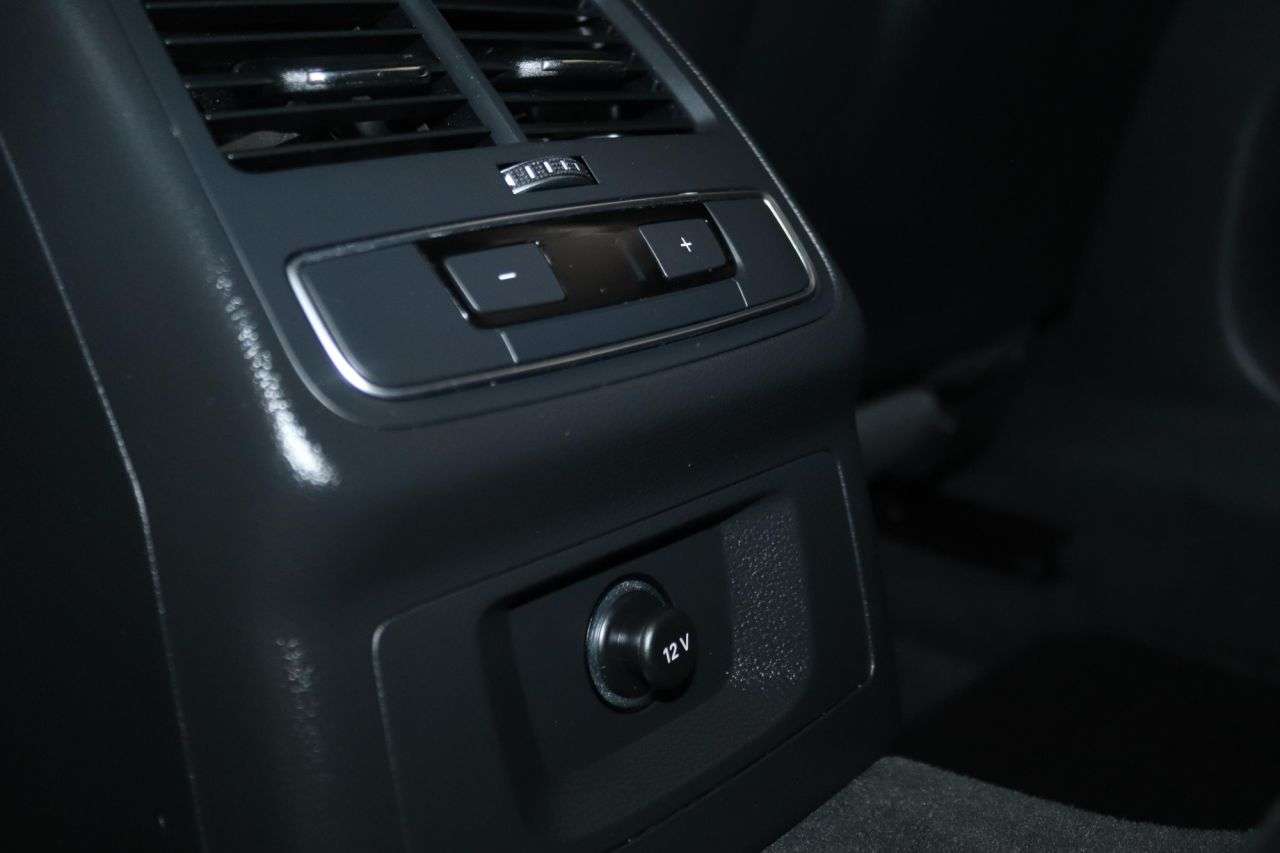 2021 AUDI A4 AVANT 2021 AUDI A4 AVANT