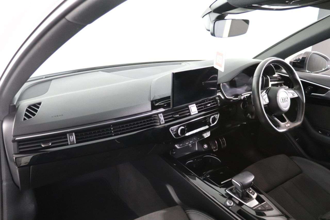 2021 AUDI A4 AVANT 2021 AUDI A4 AVANT